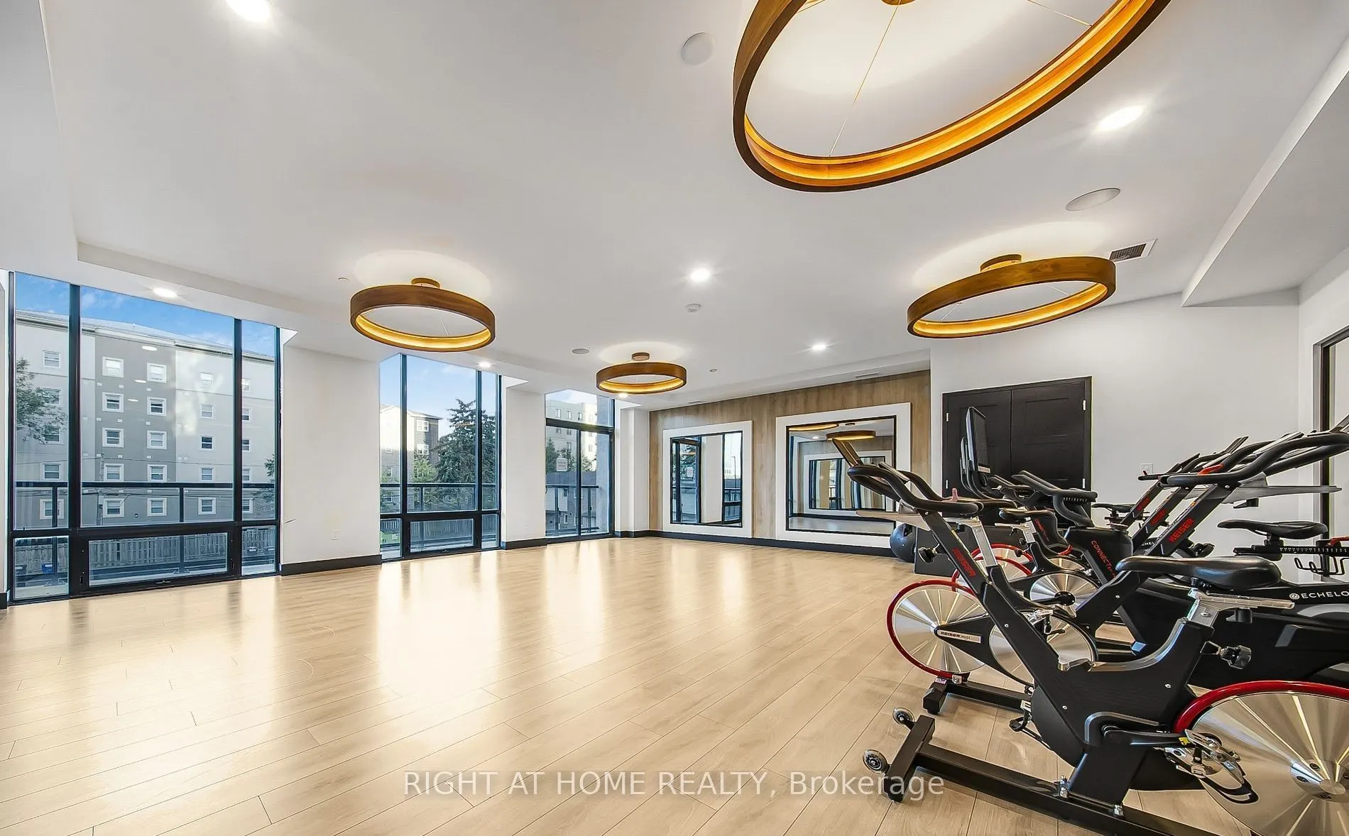 145 Columbia Street W, #1030