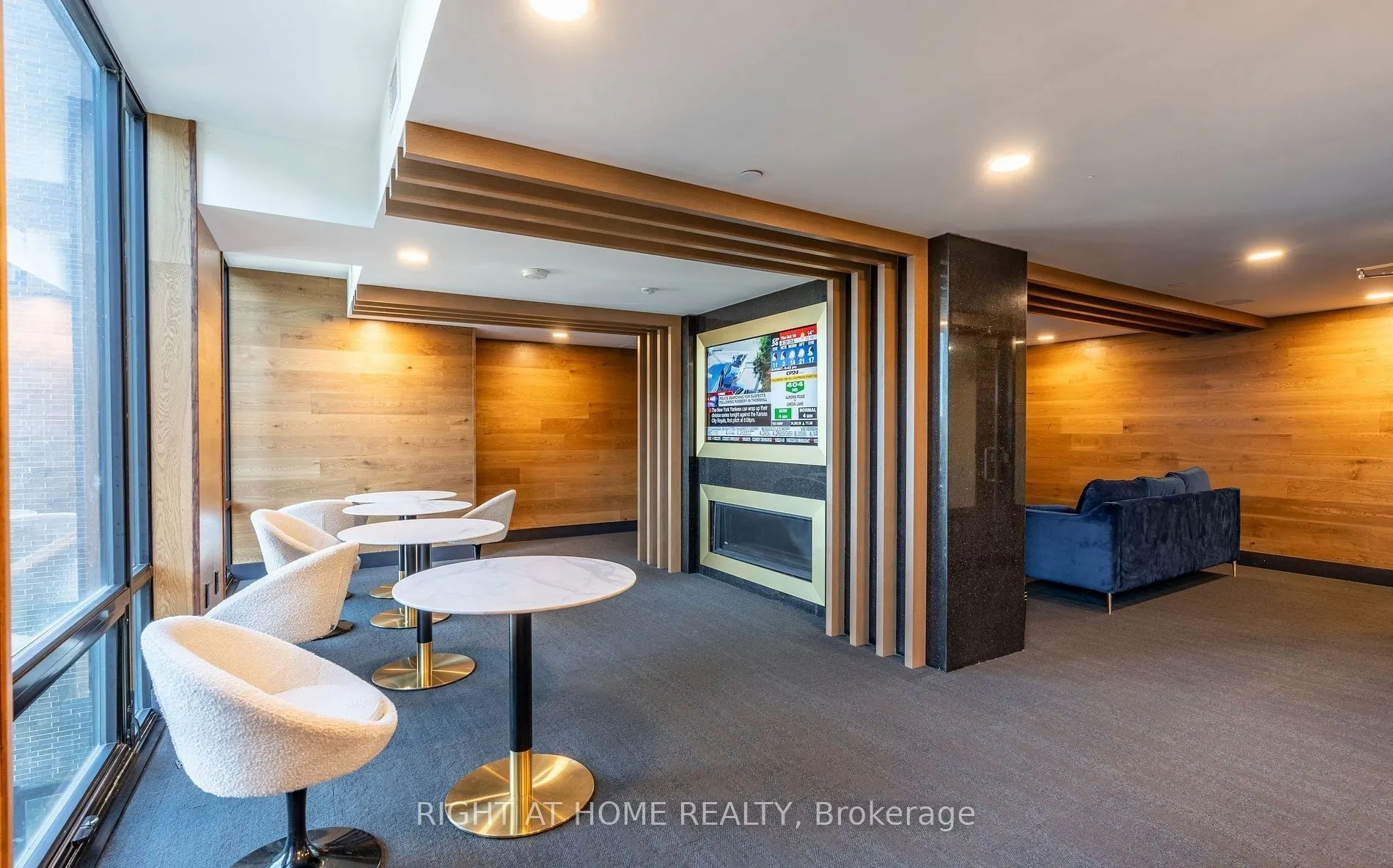 145 Columbia Street W, #1030
