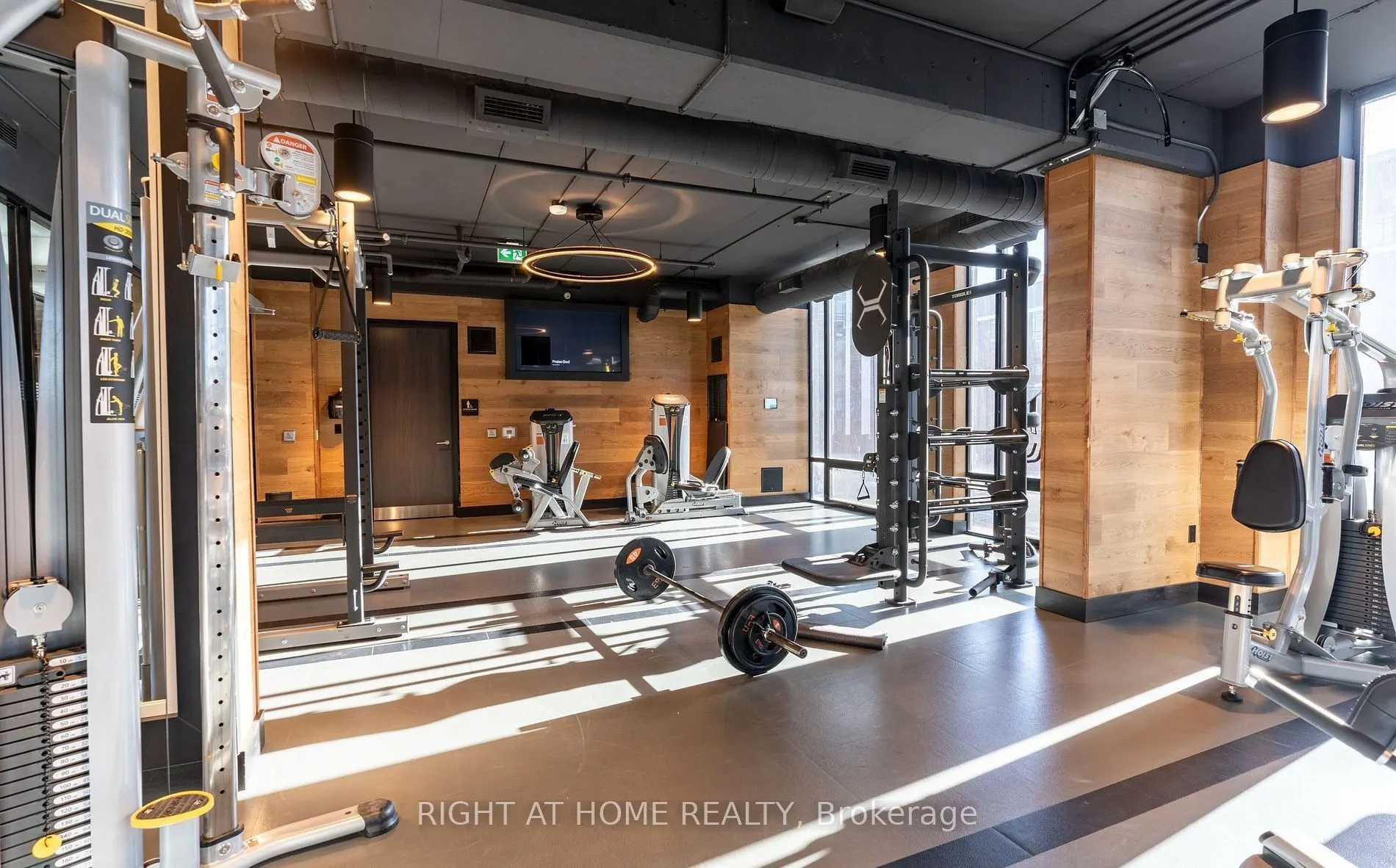 145 Columbia Street W, #1030