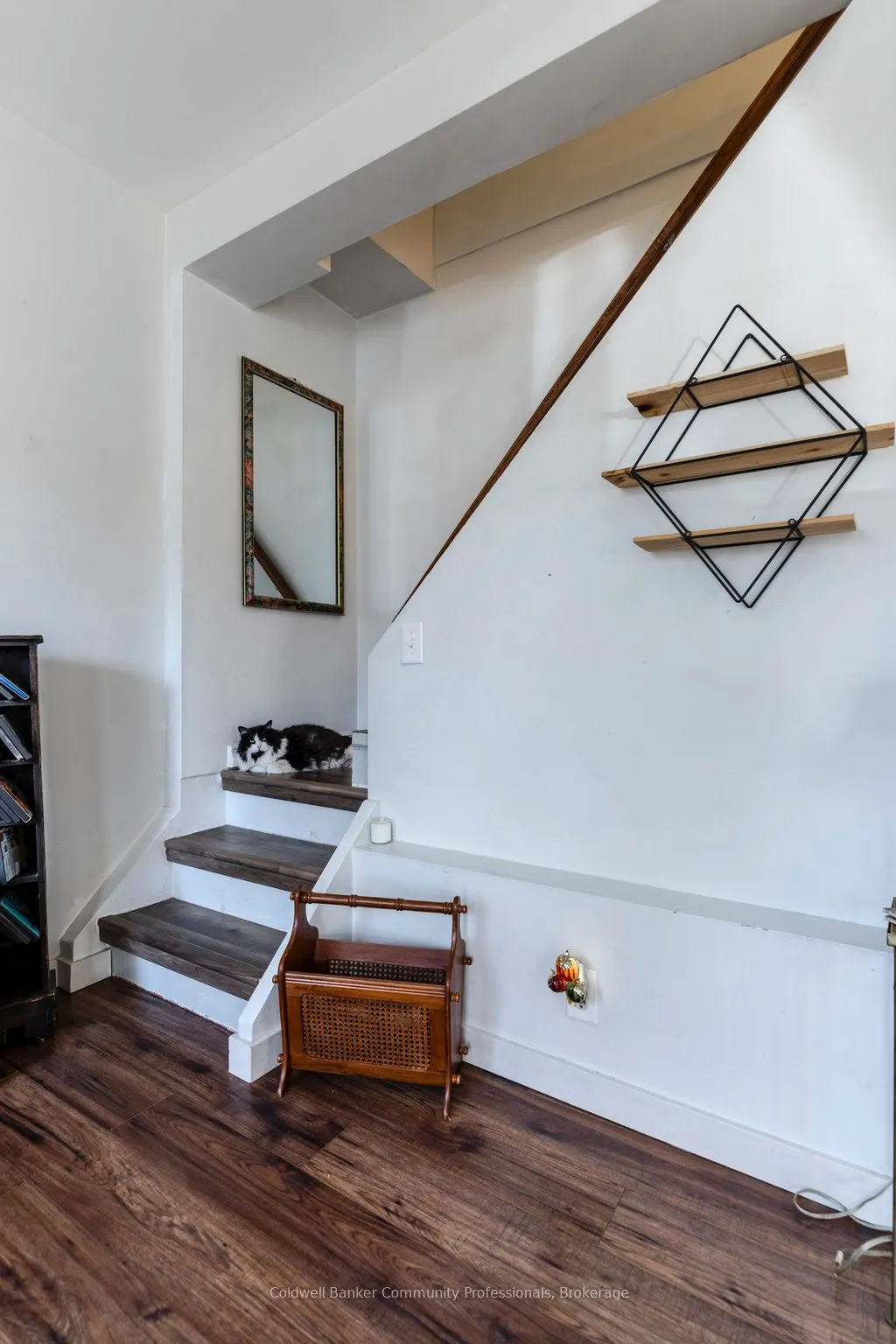 30 Sunset Avenue