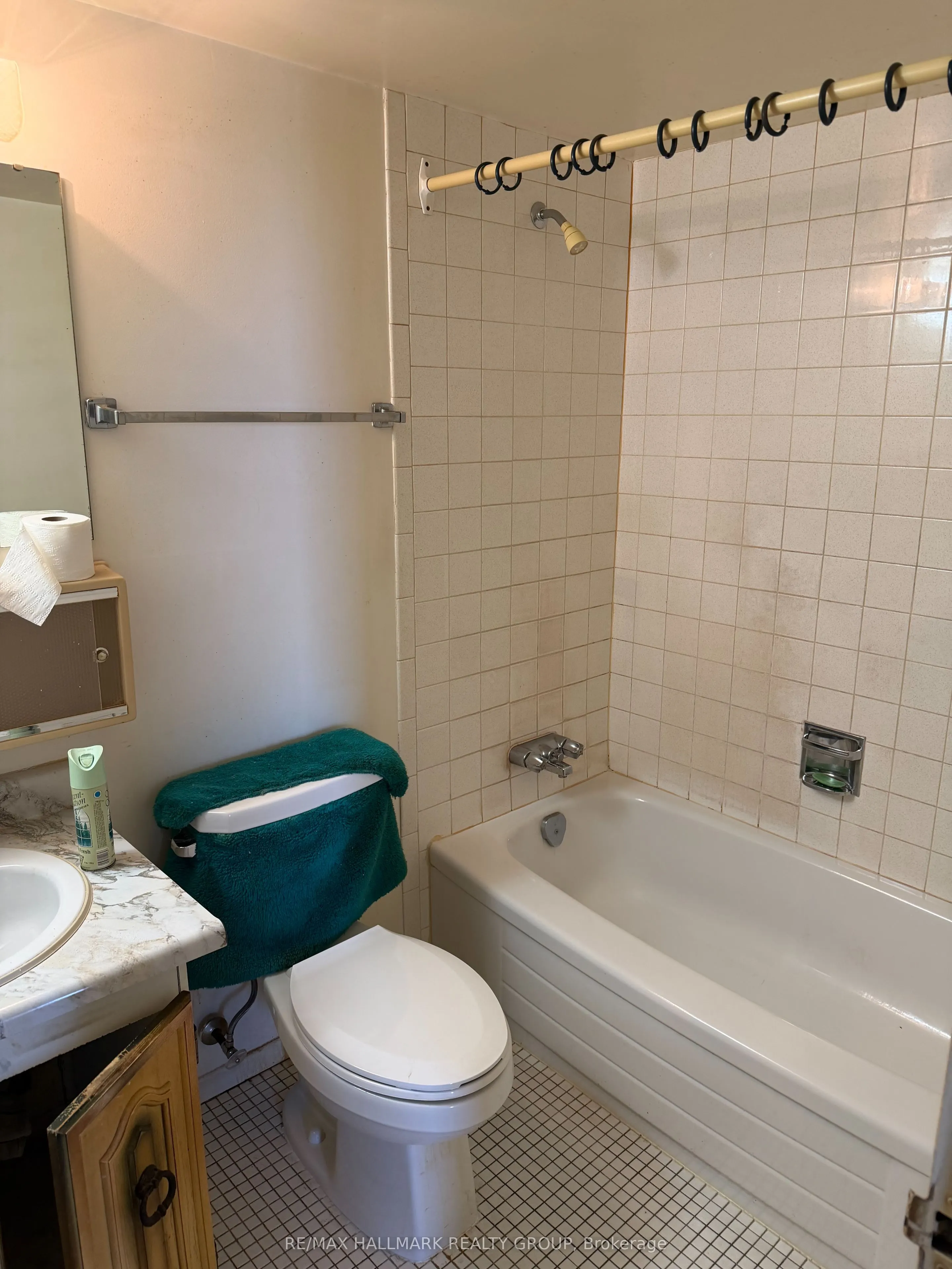 665 Bathgate Drive, #1007