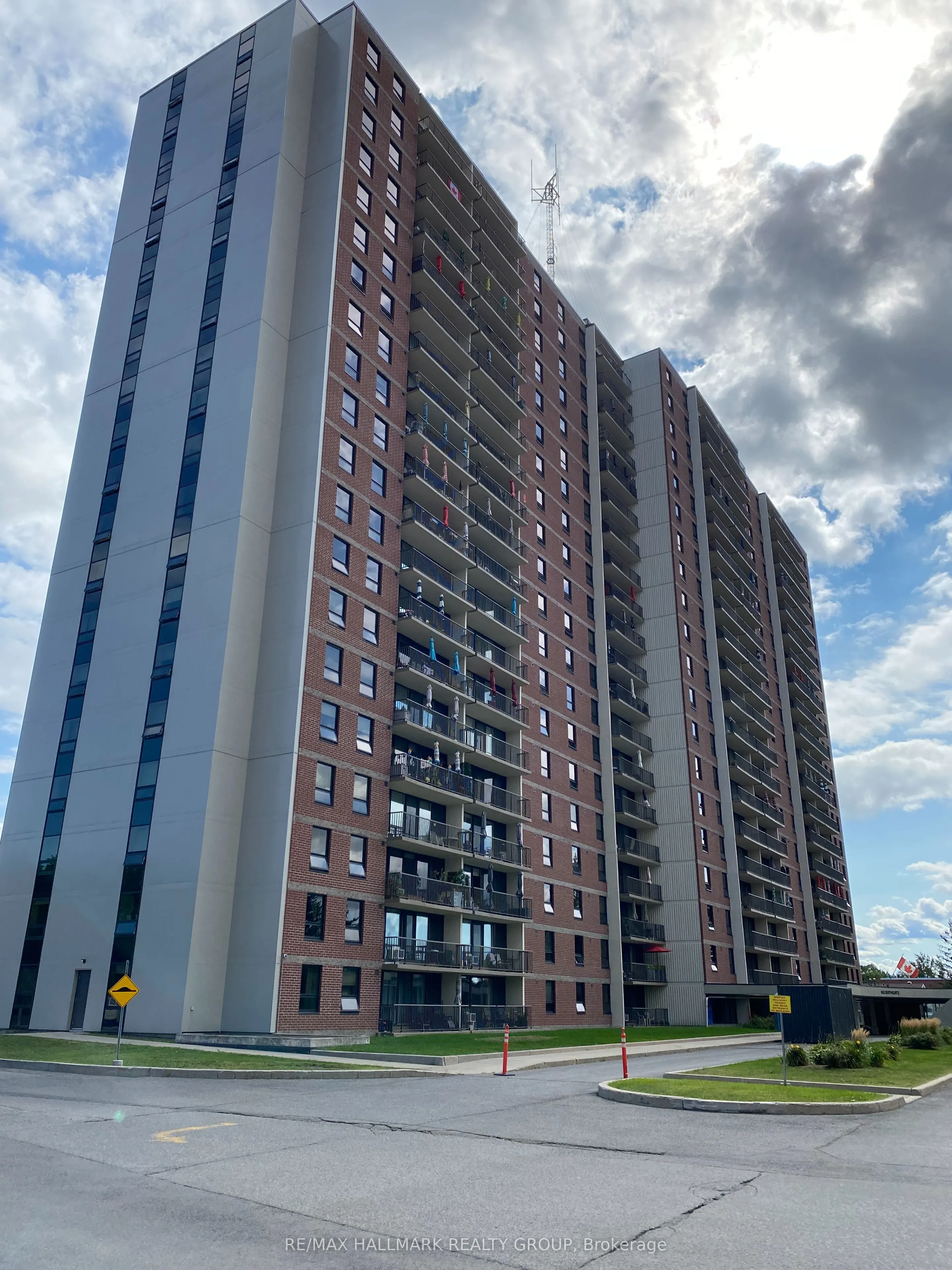 665 Bathgate Drive, #1007