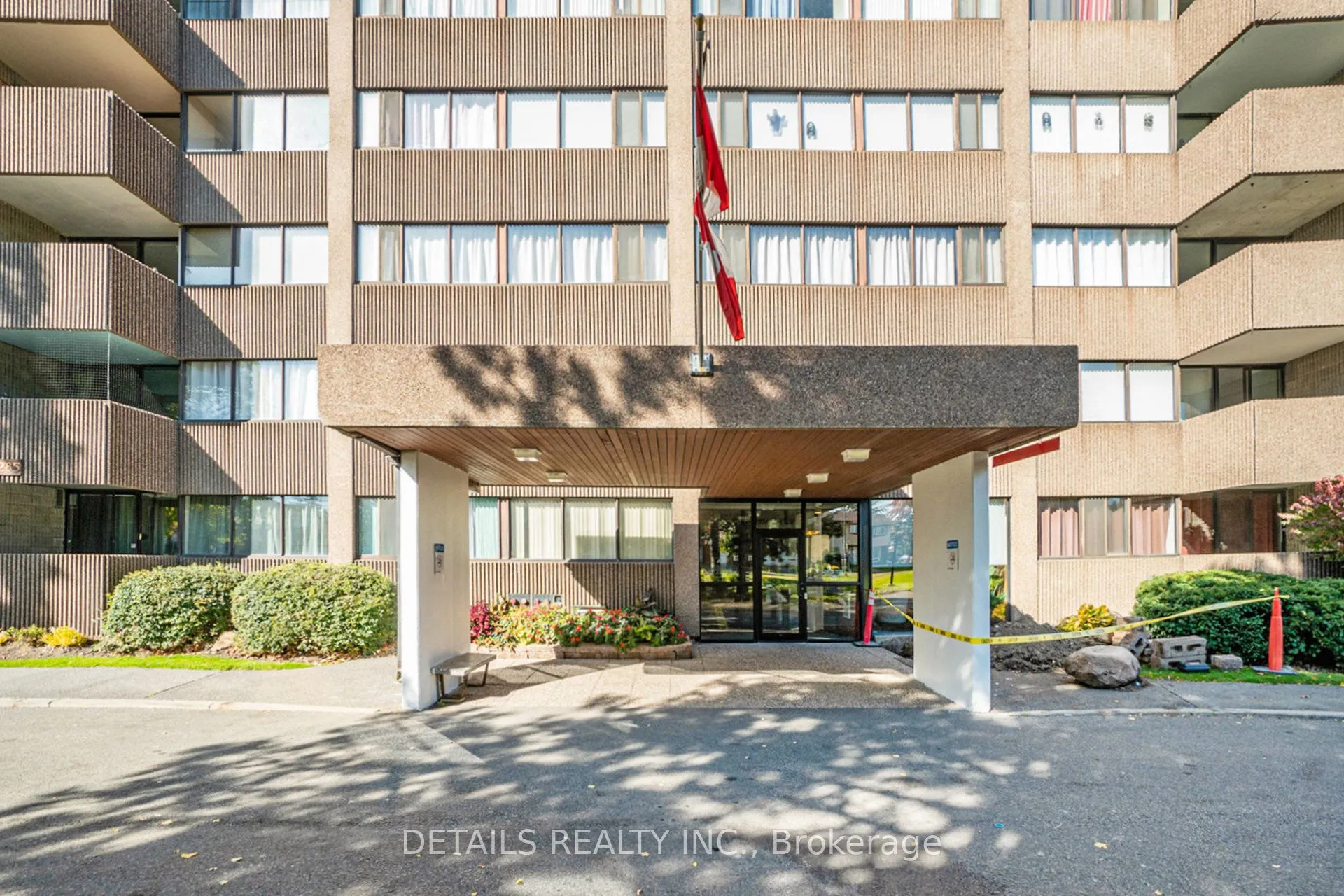 1285 Cahill Drive, #906