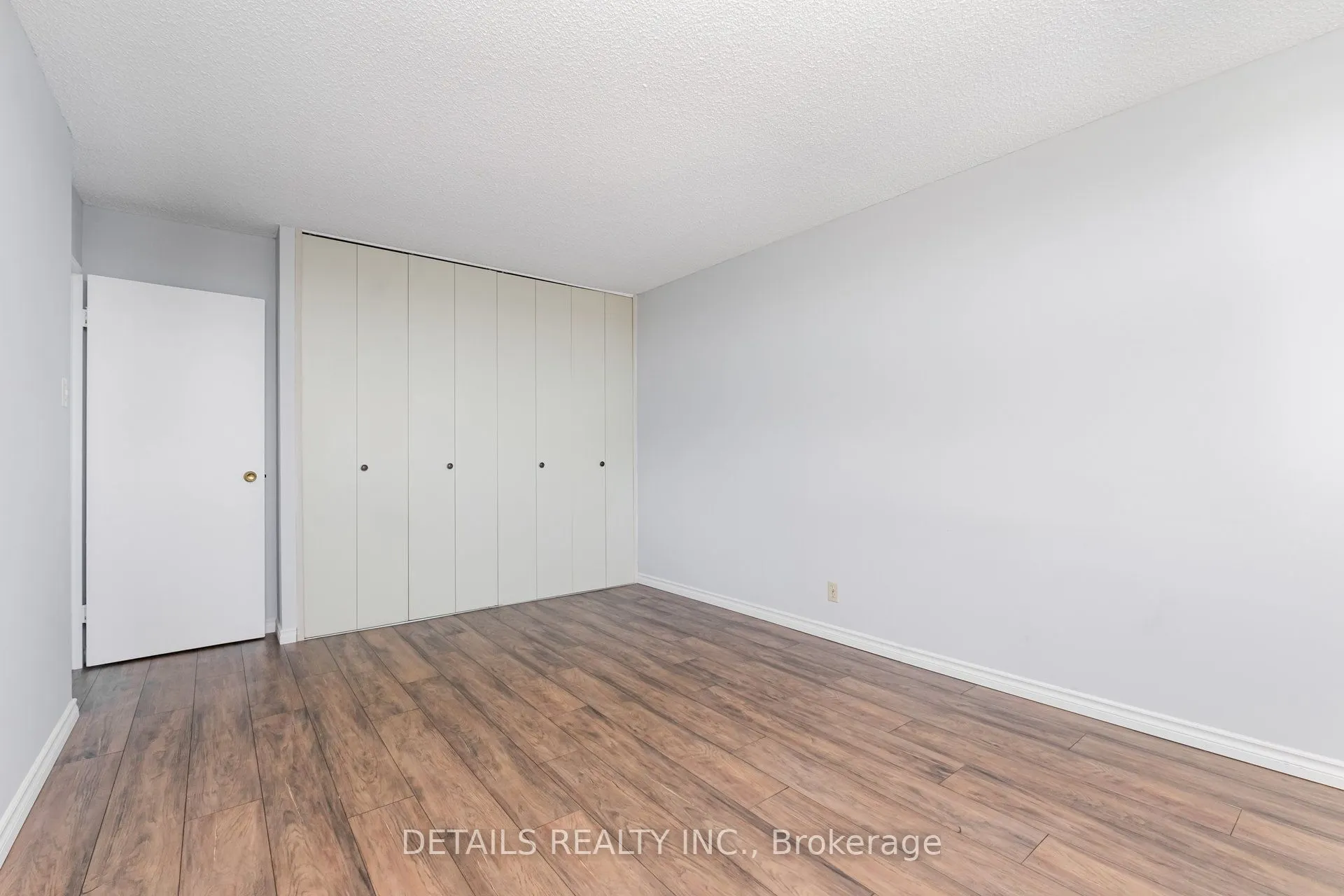 1285 Cahill Drive, #906