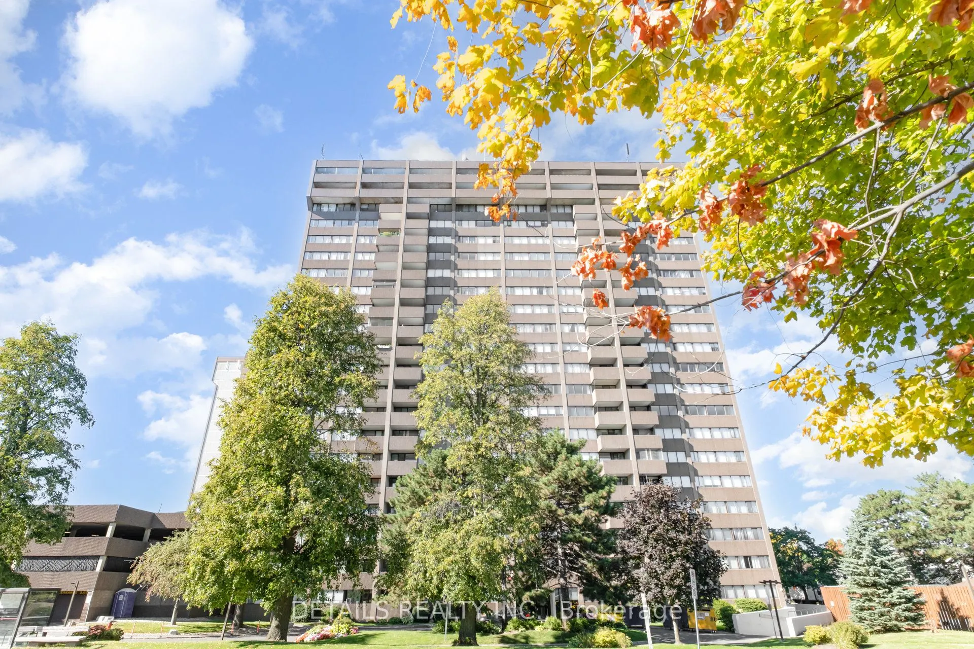 1285 Cahill Drive, #906