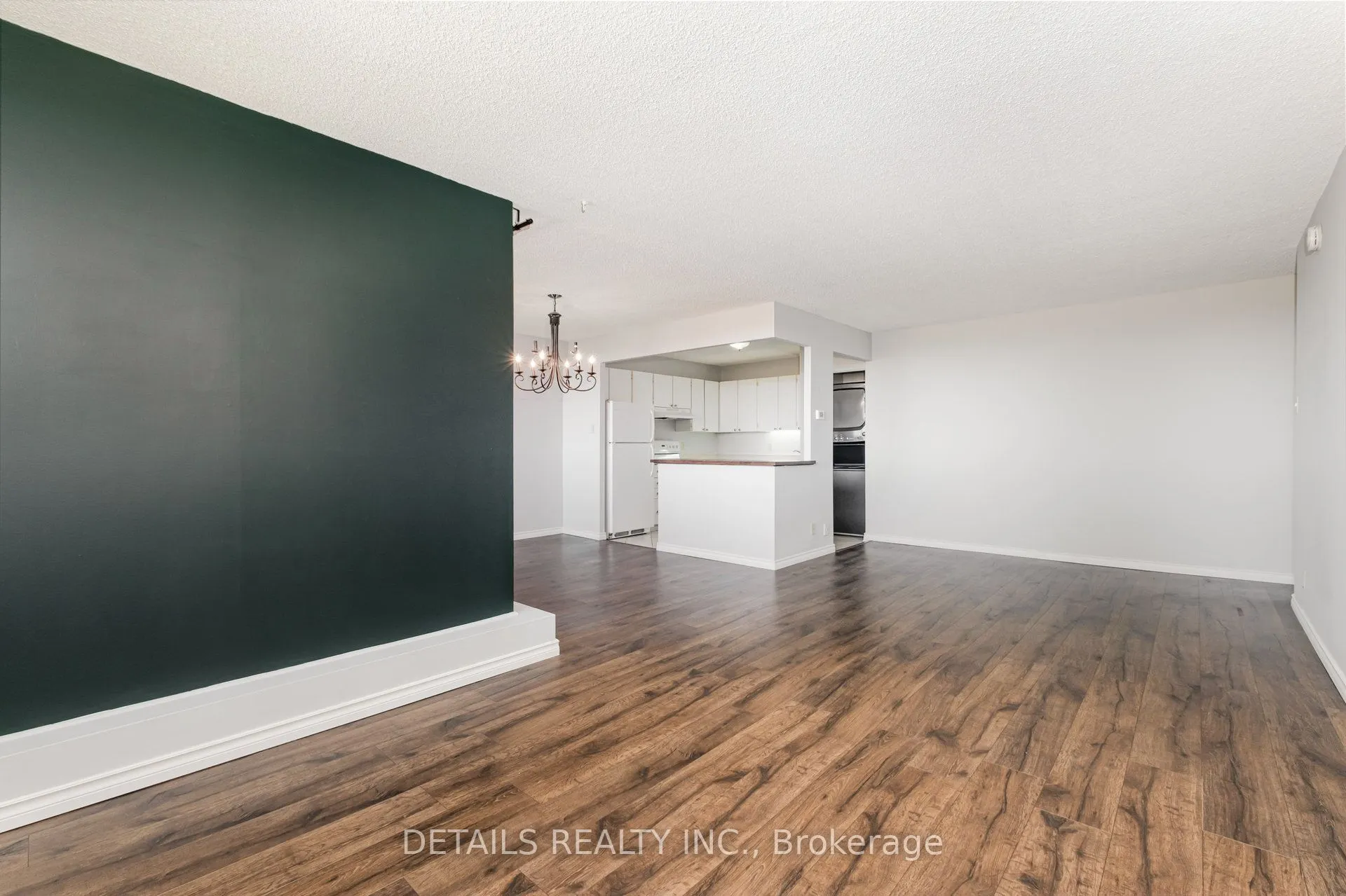 1285 Cahill Drive, #906