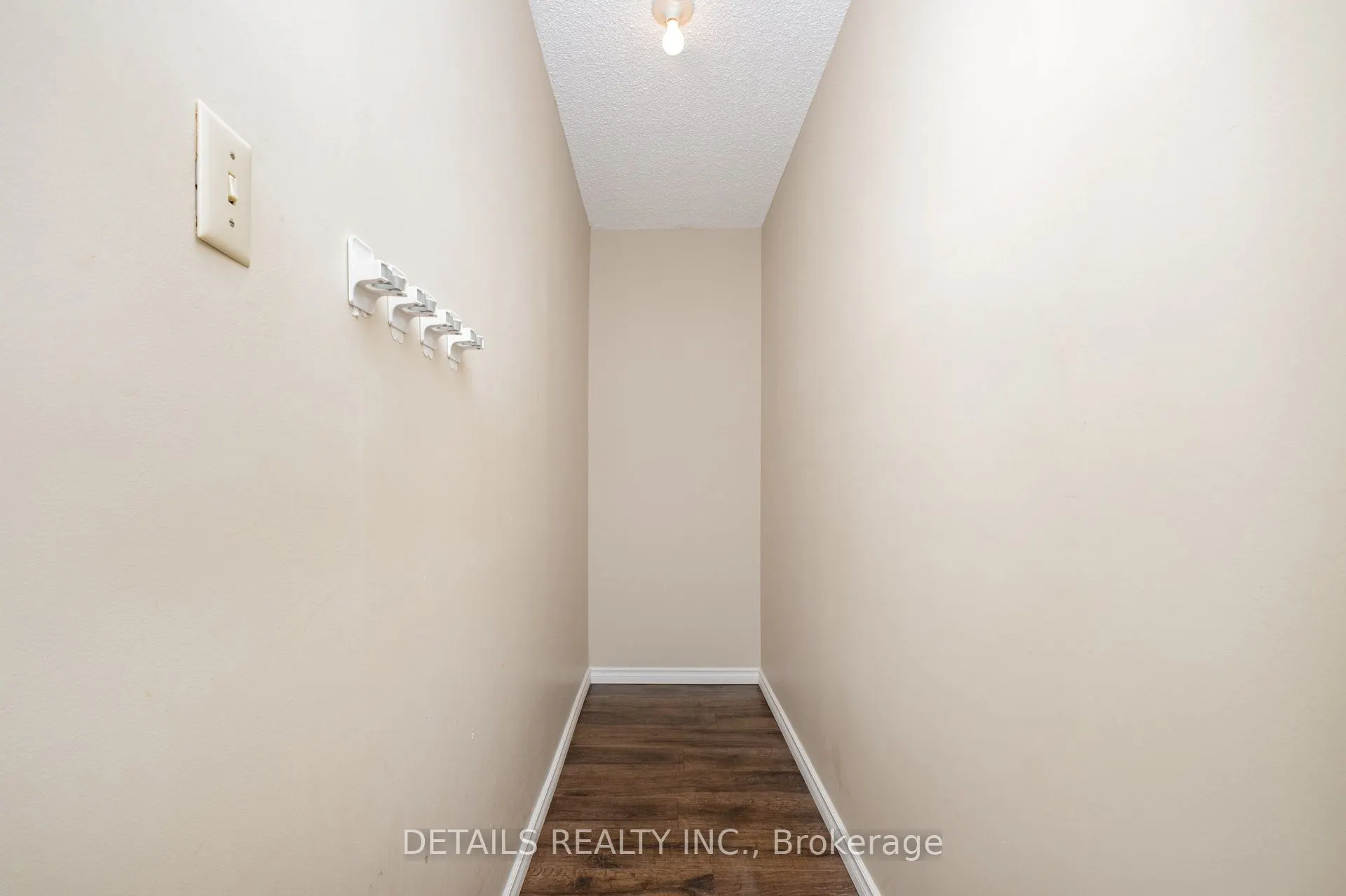1285 Cahill Drive, #906