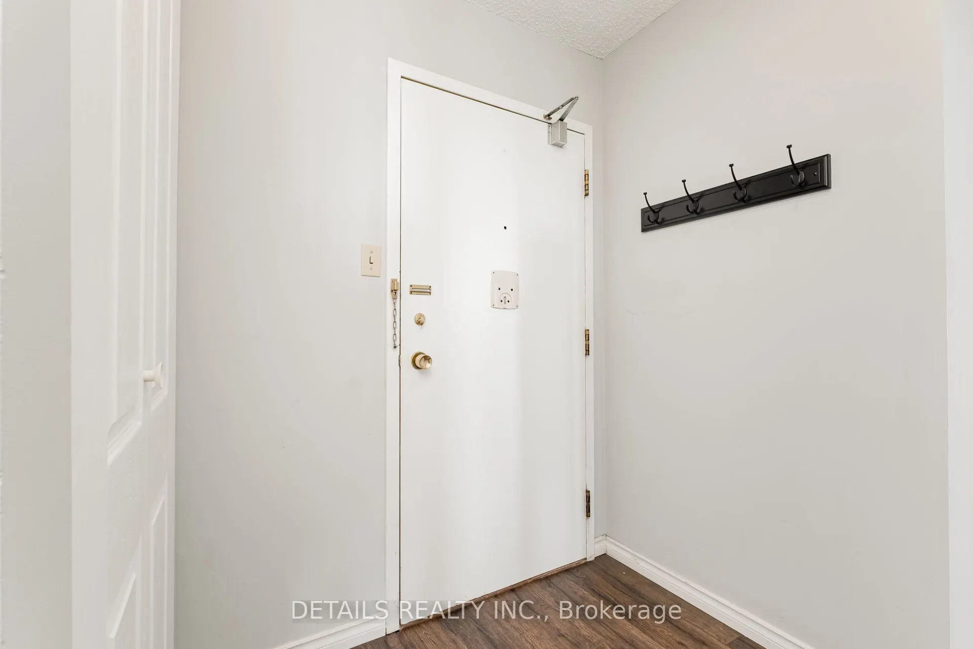 1285 Cahill Drive, #906