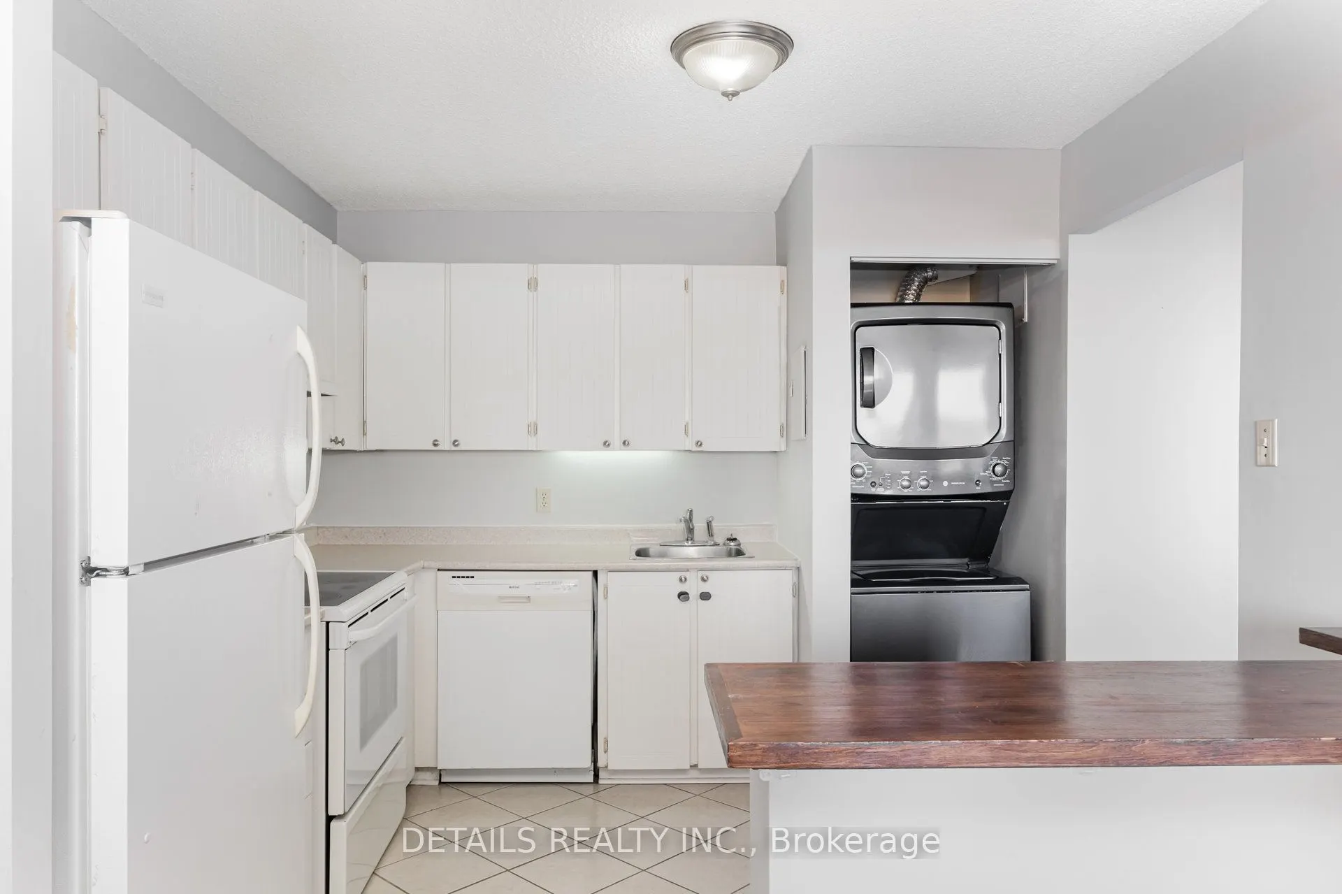 1285 Cahill Drive, #906