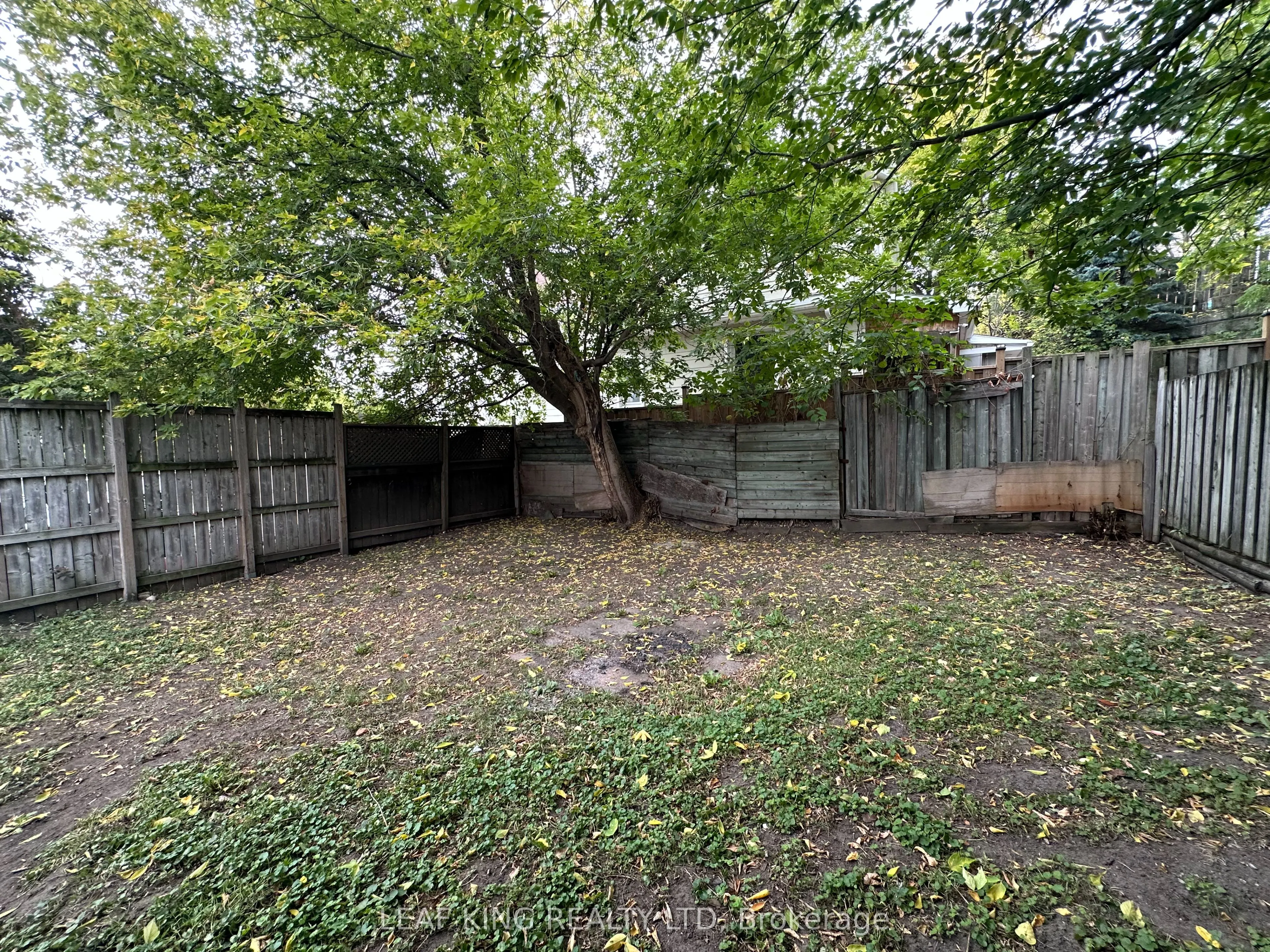 315 Simcoe Street