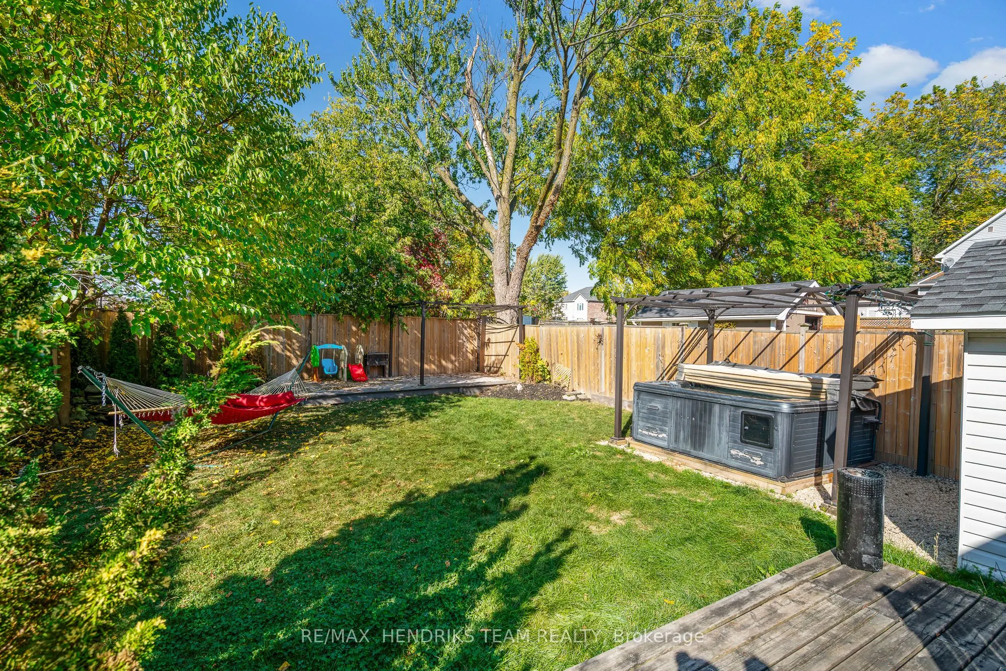 4 Ravine Road