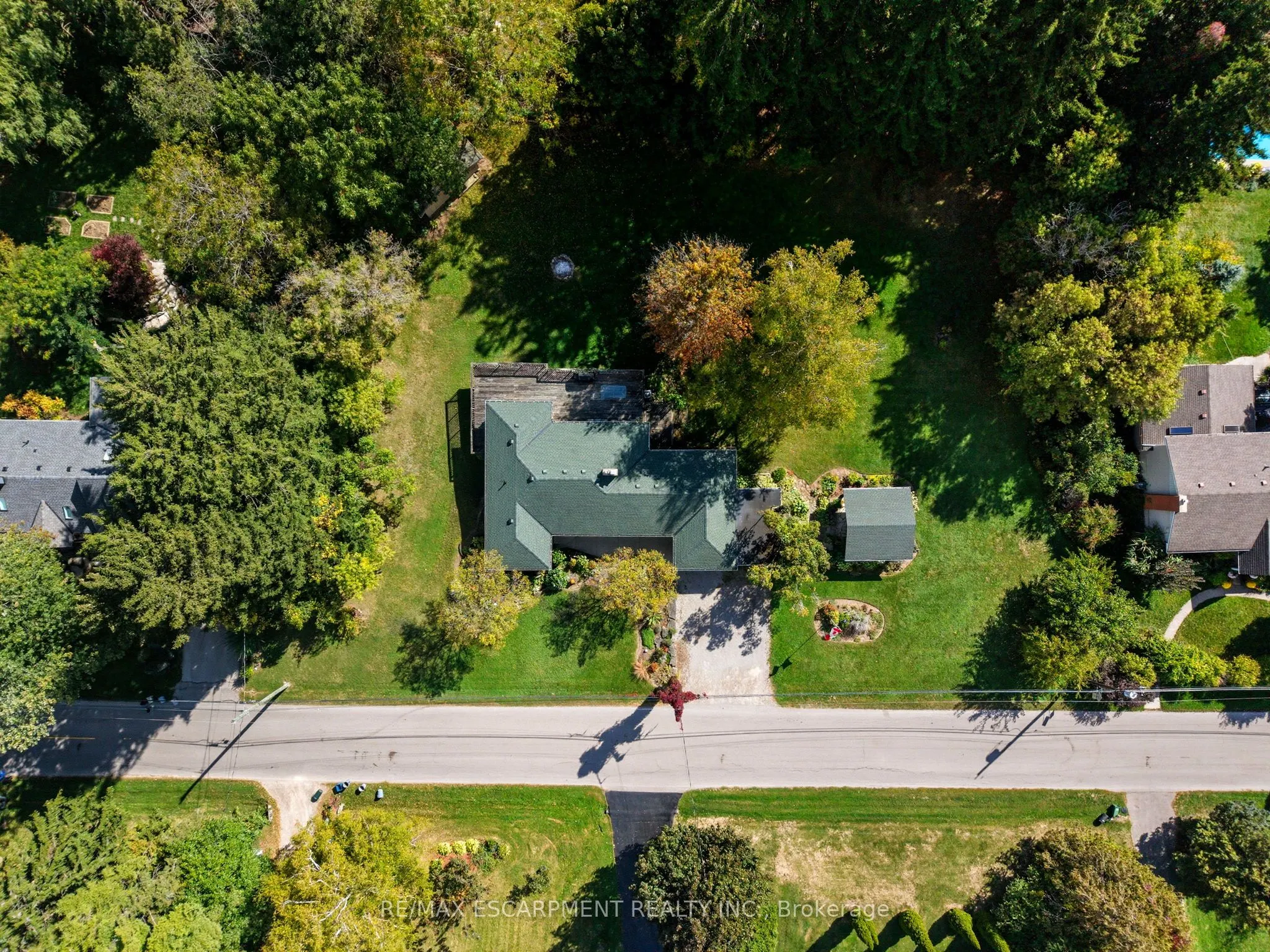 136 HILLCREST Avenue
