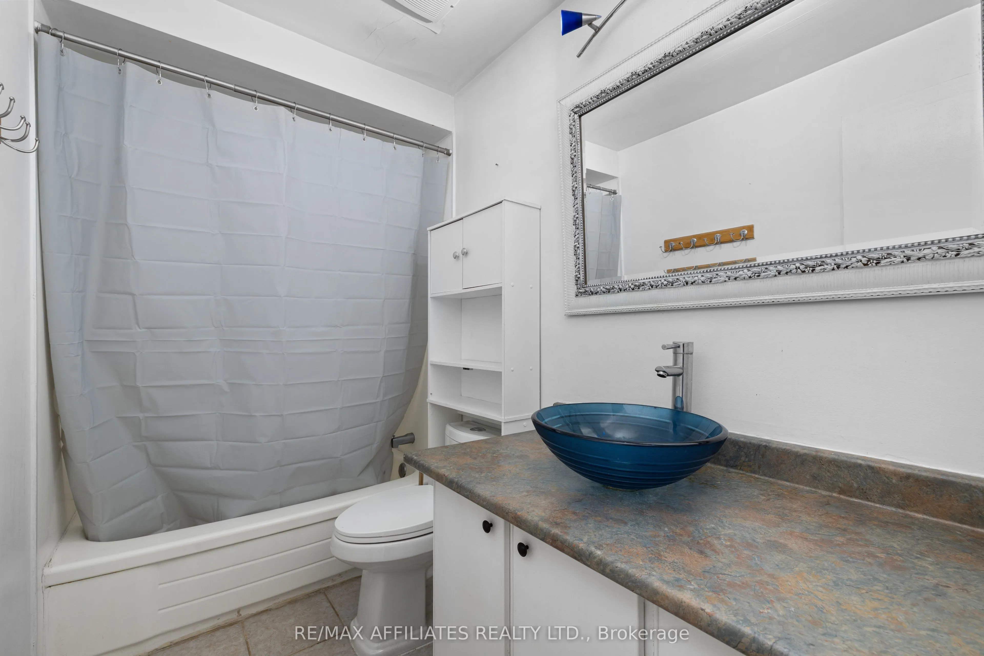 306 Woodfield Drive, #43