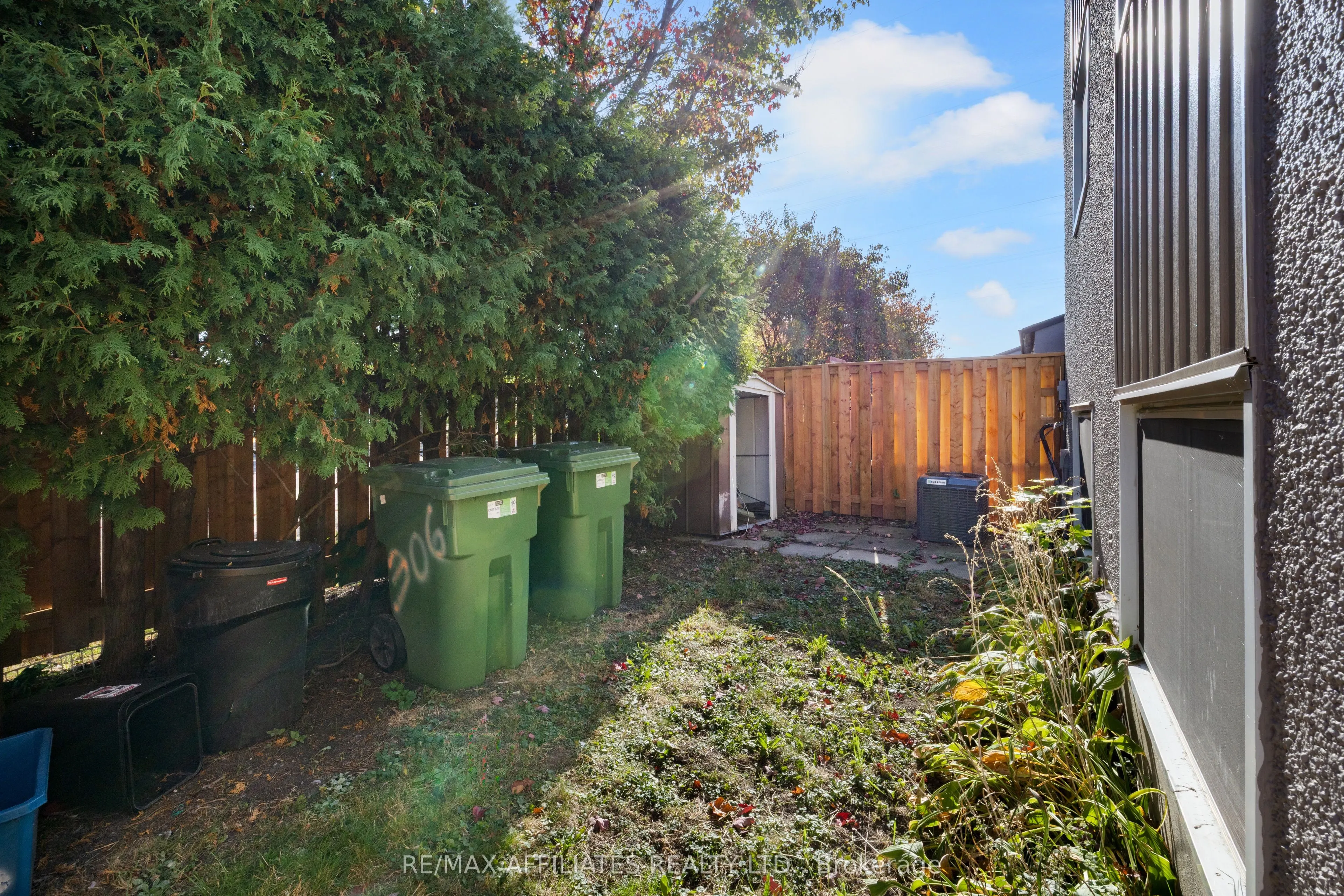 306 Woodfield Drive, #43