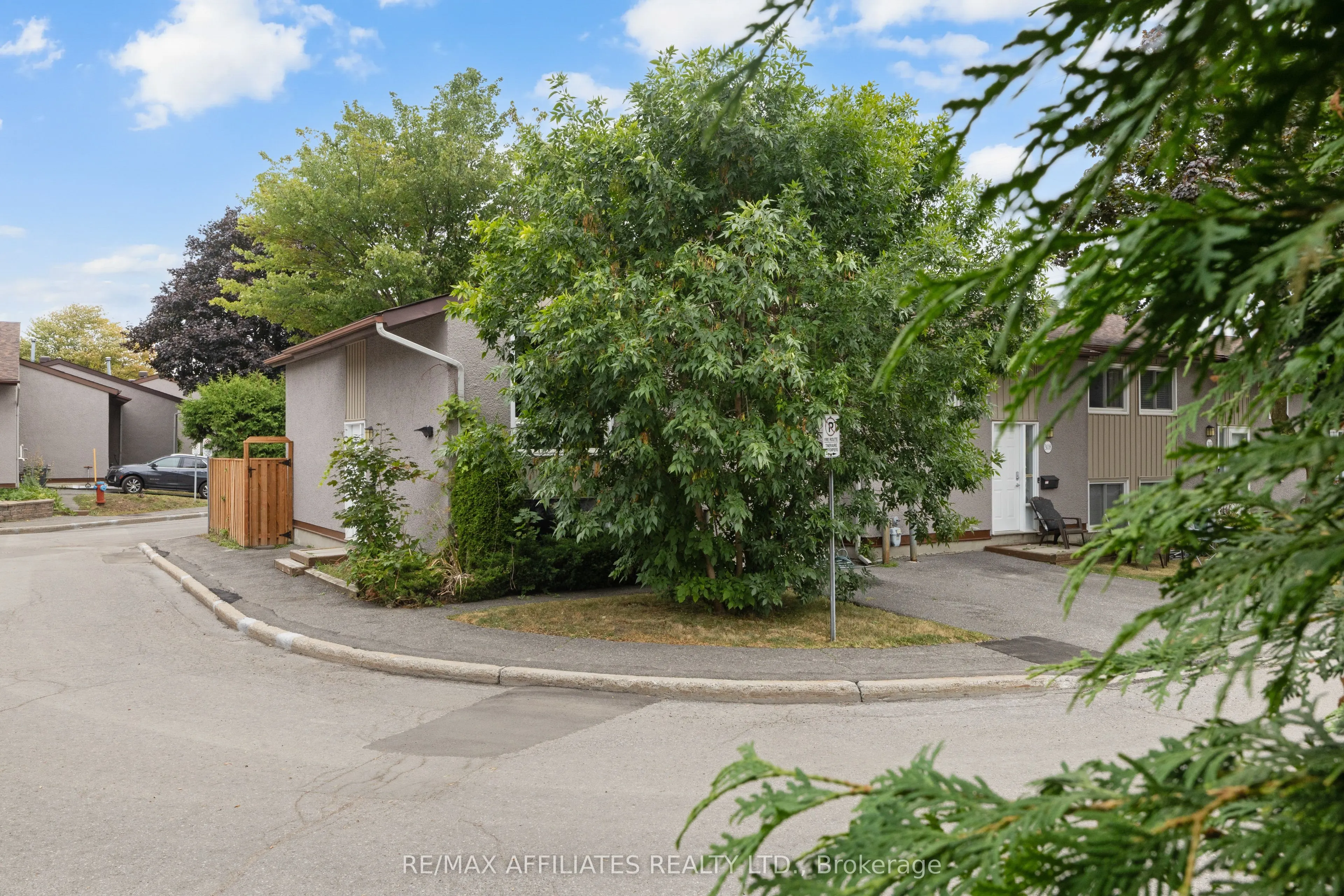 306 Woodfield Drive, #43