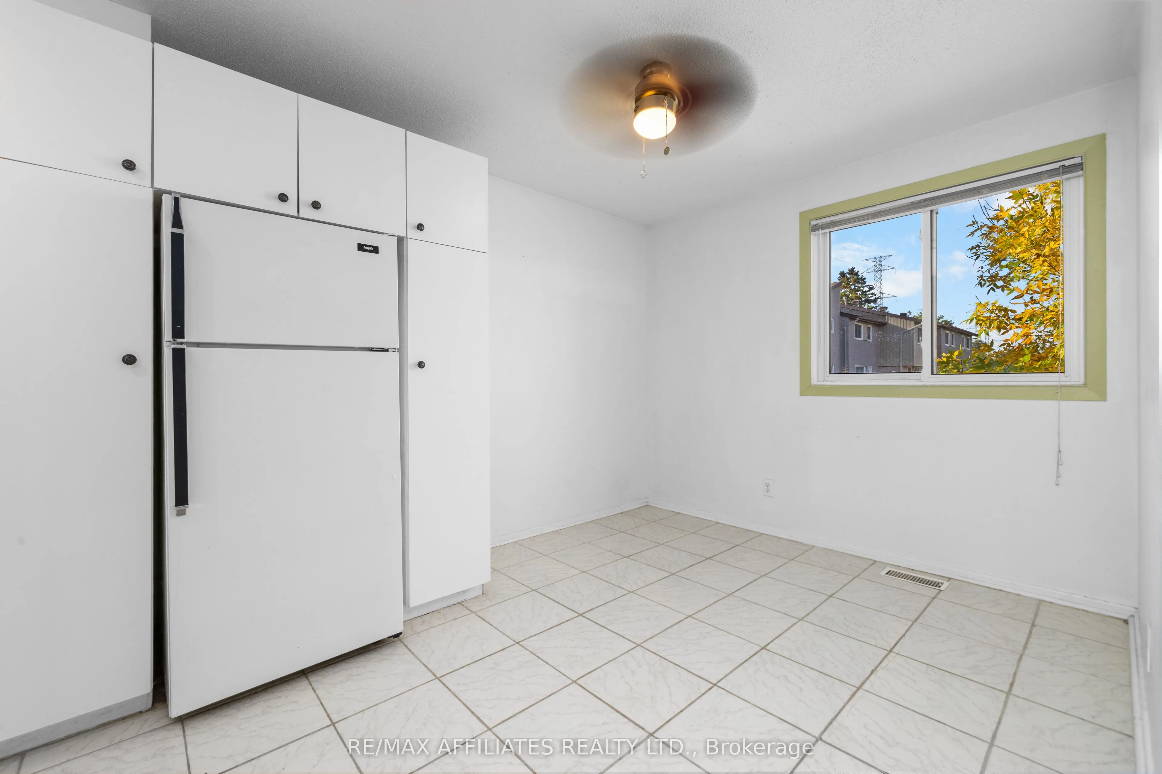 306 Woodfield Drive, #43