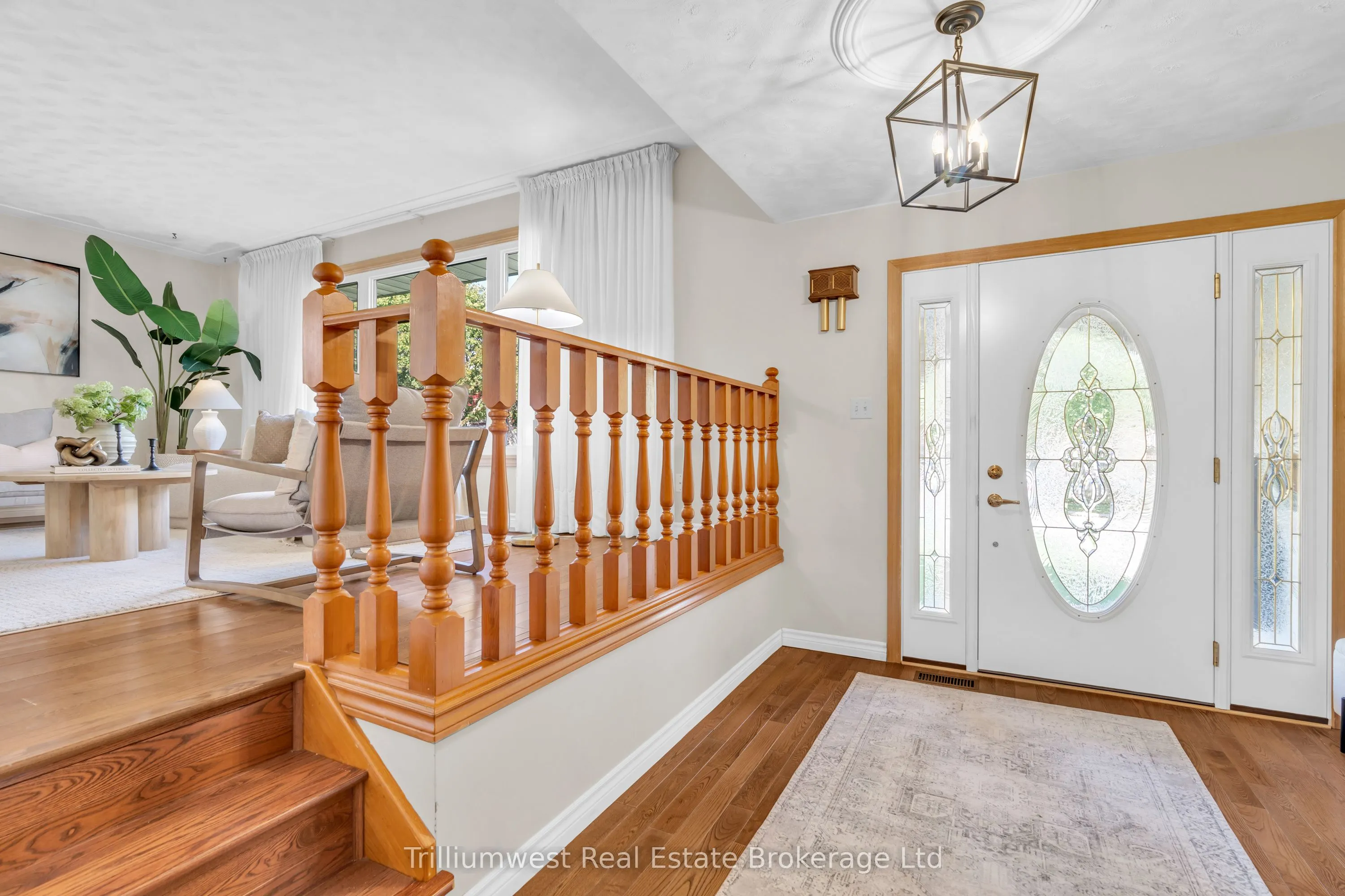 115 White Pine Crescent