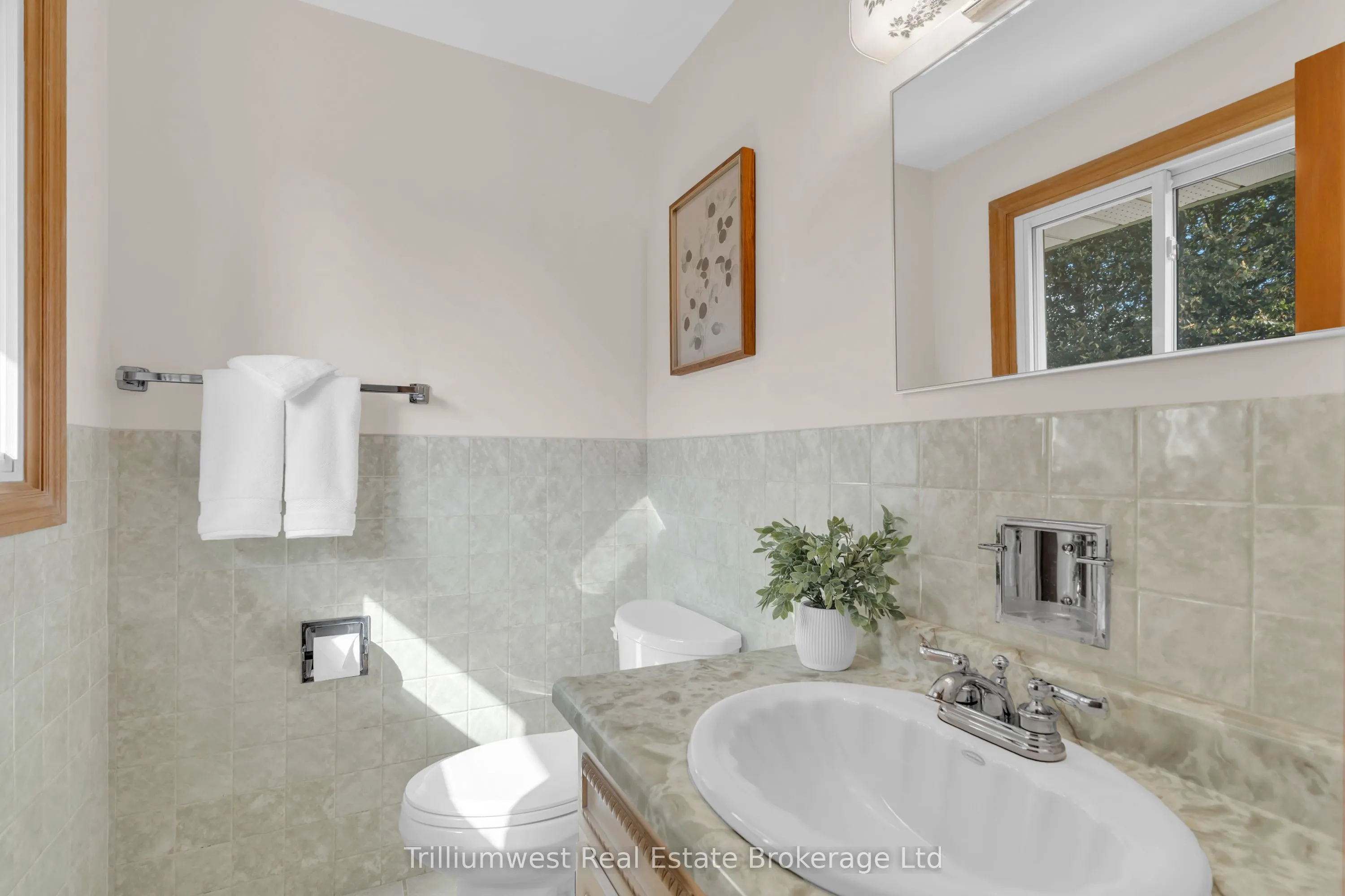 115 White Pine Crescent