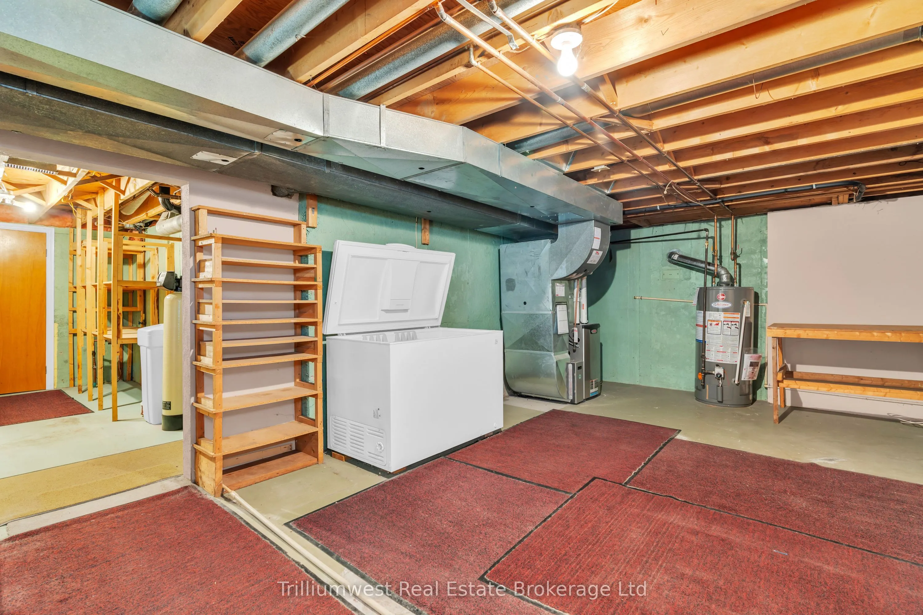 115 White Pine Crescent