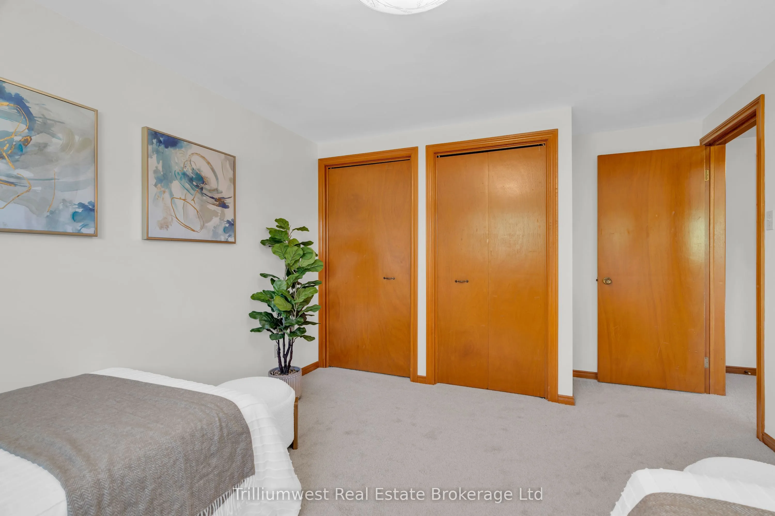 115 White Pine Crescent