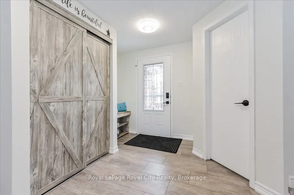 164 Tait Crescent