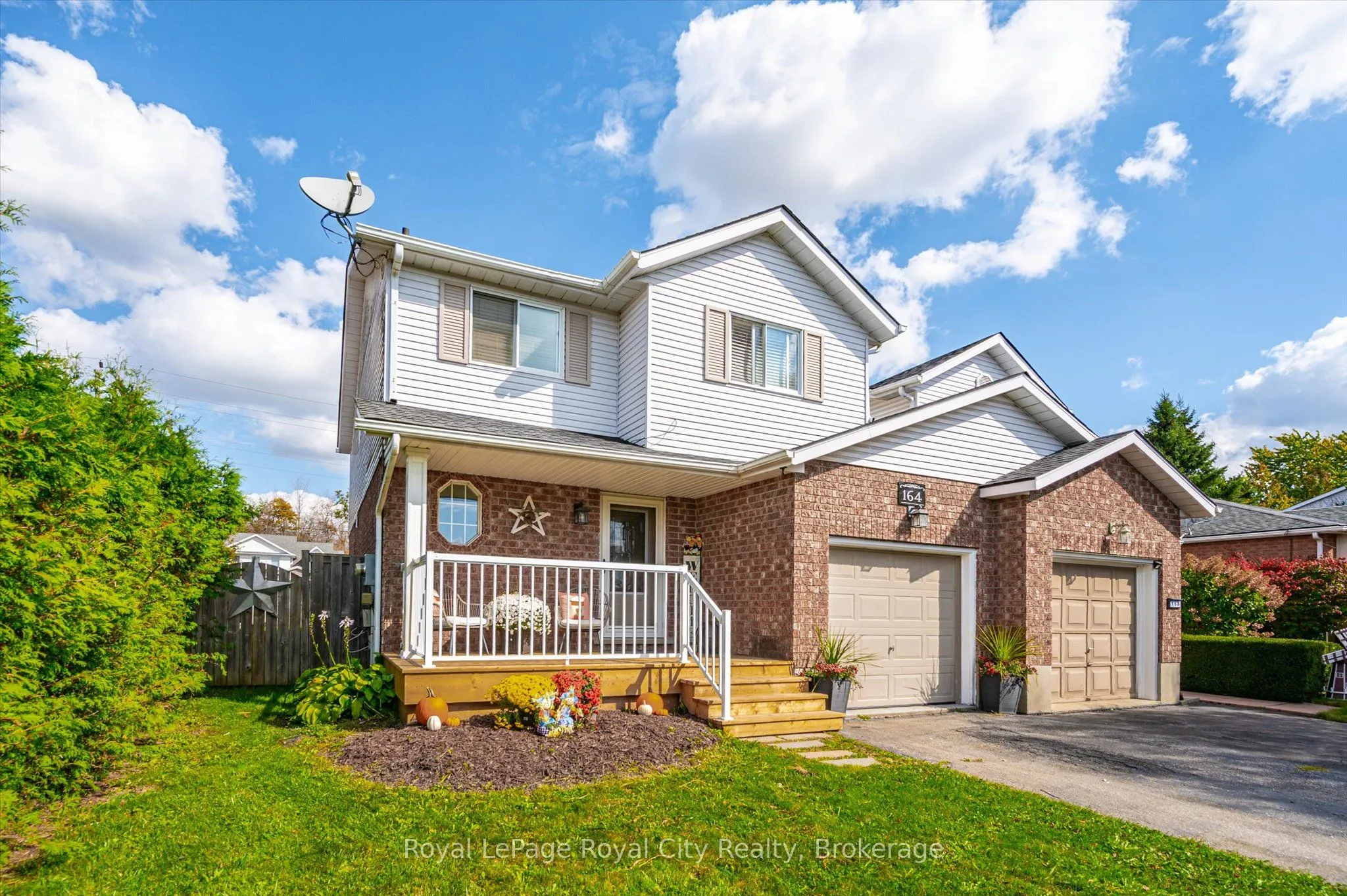 164 Tait Crescent