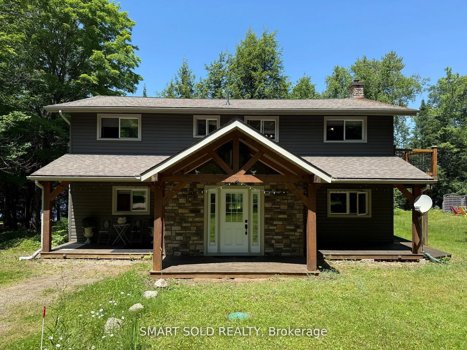 105 MUSKOKA GLENS COTTAGE Road