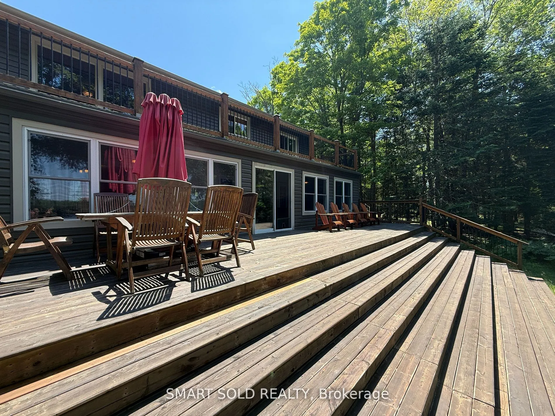 105 MUSKOKA GLENS COTTAGE Road