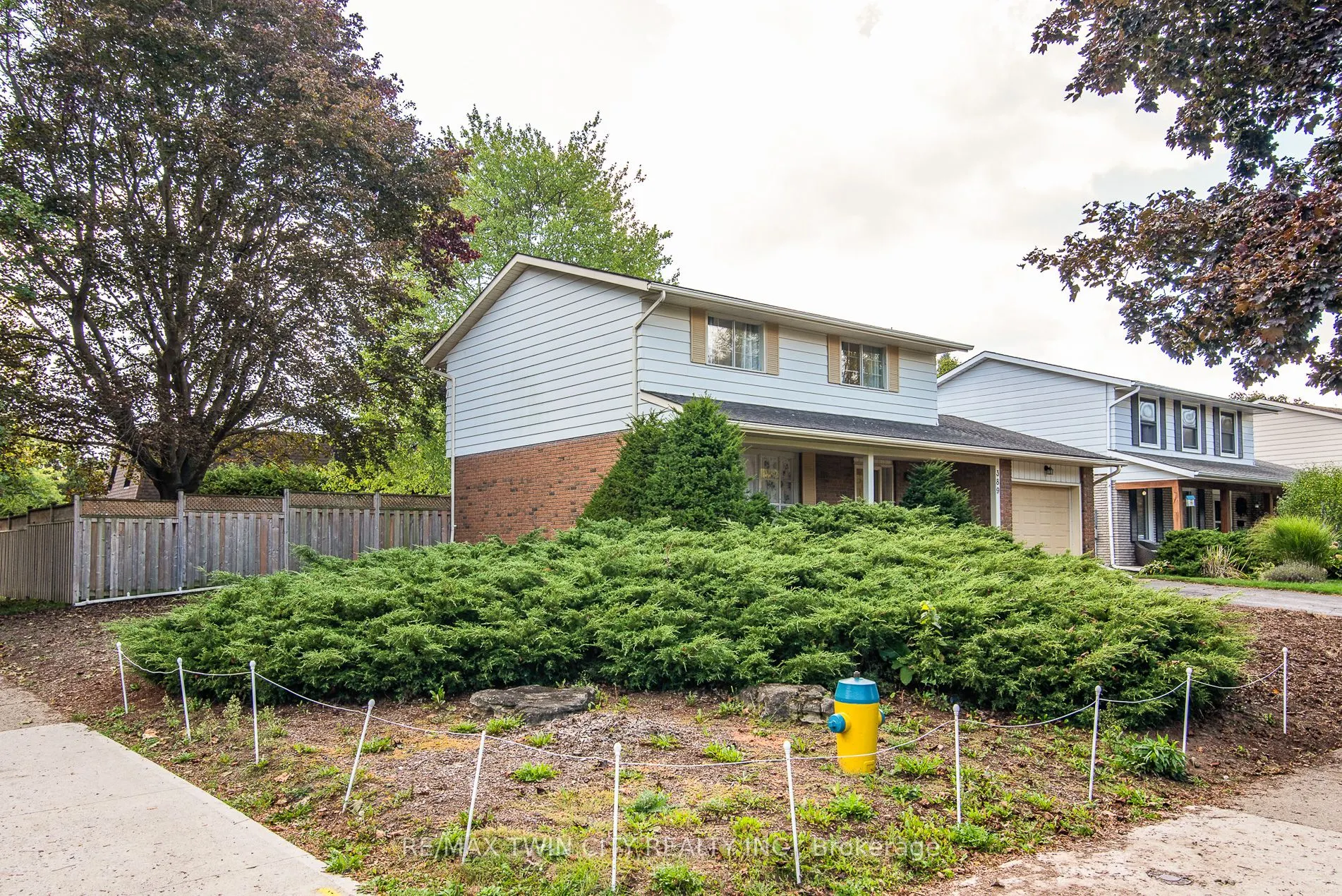 389 Dunvegan Drive