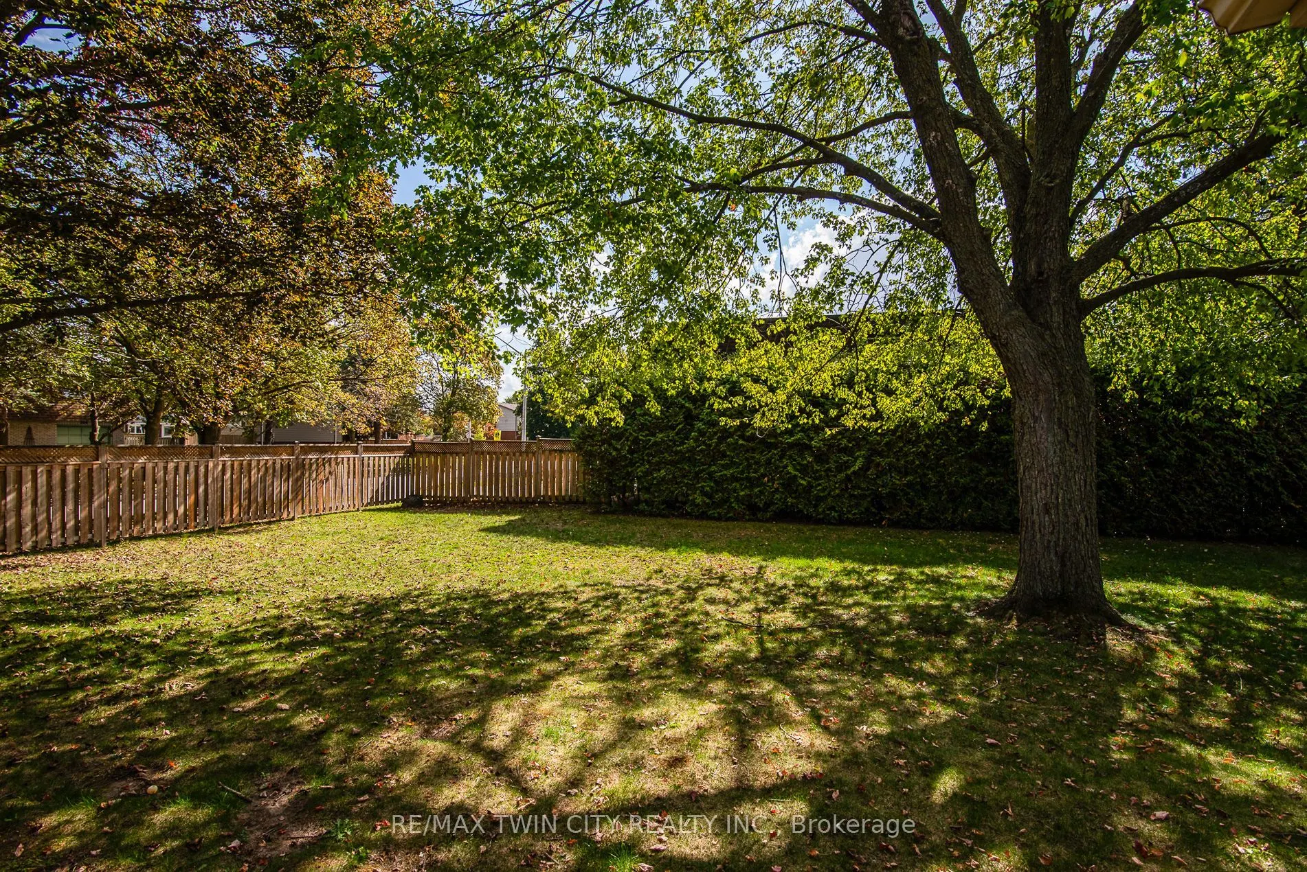 389 Dunvegan Drive