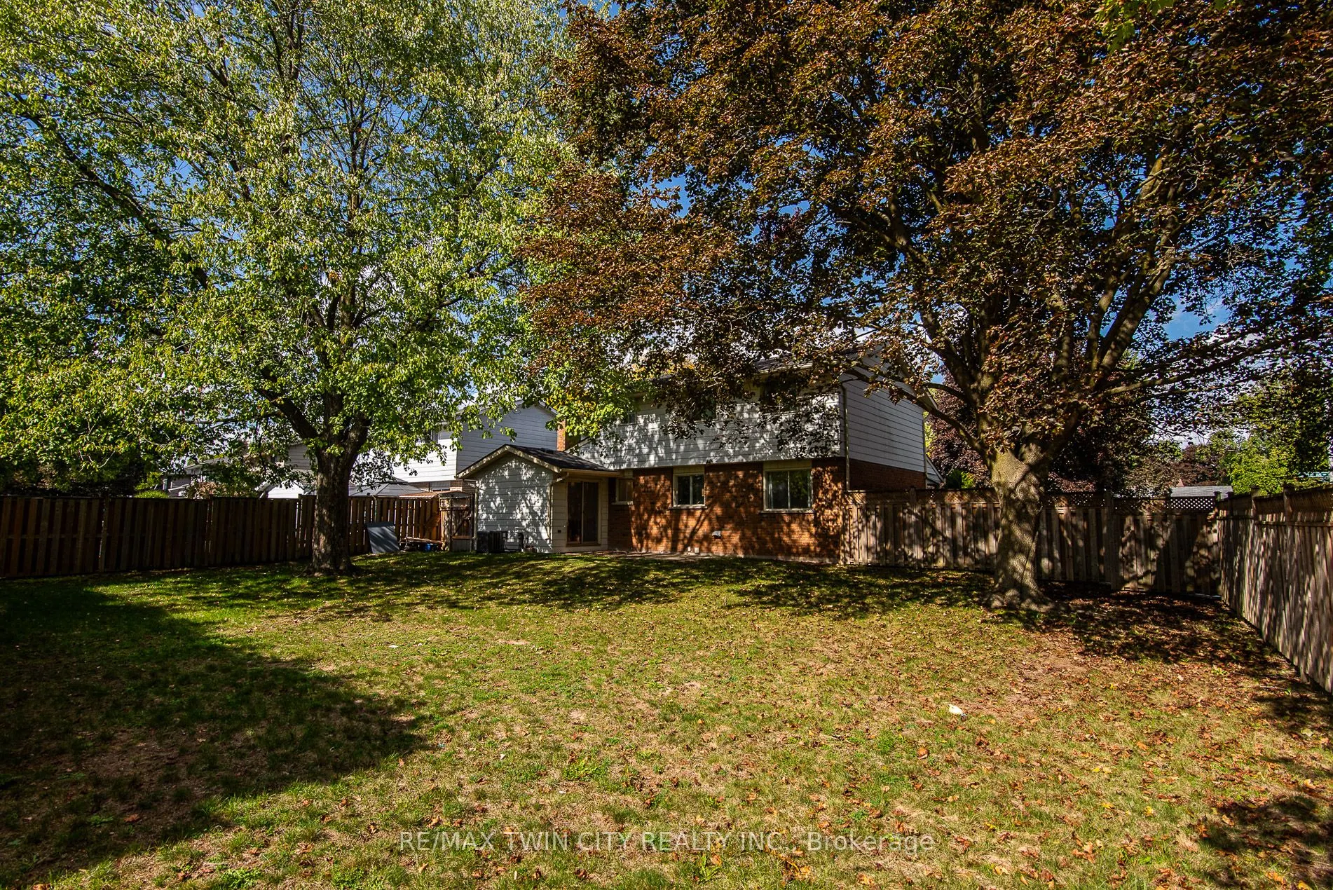 389 Dunvegan Drive