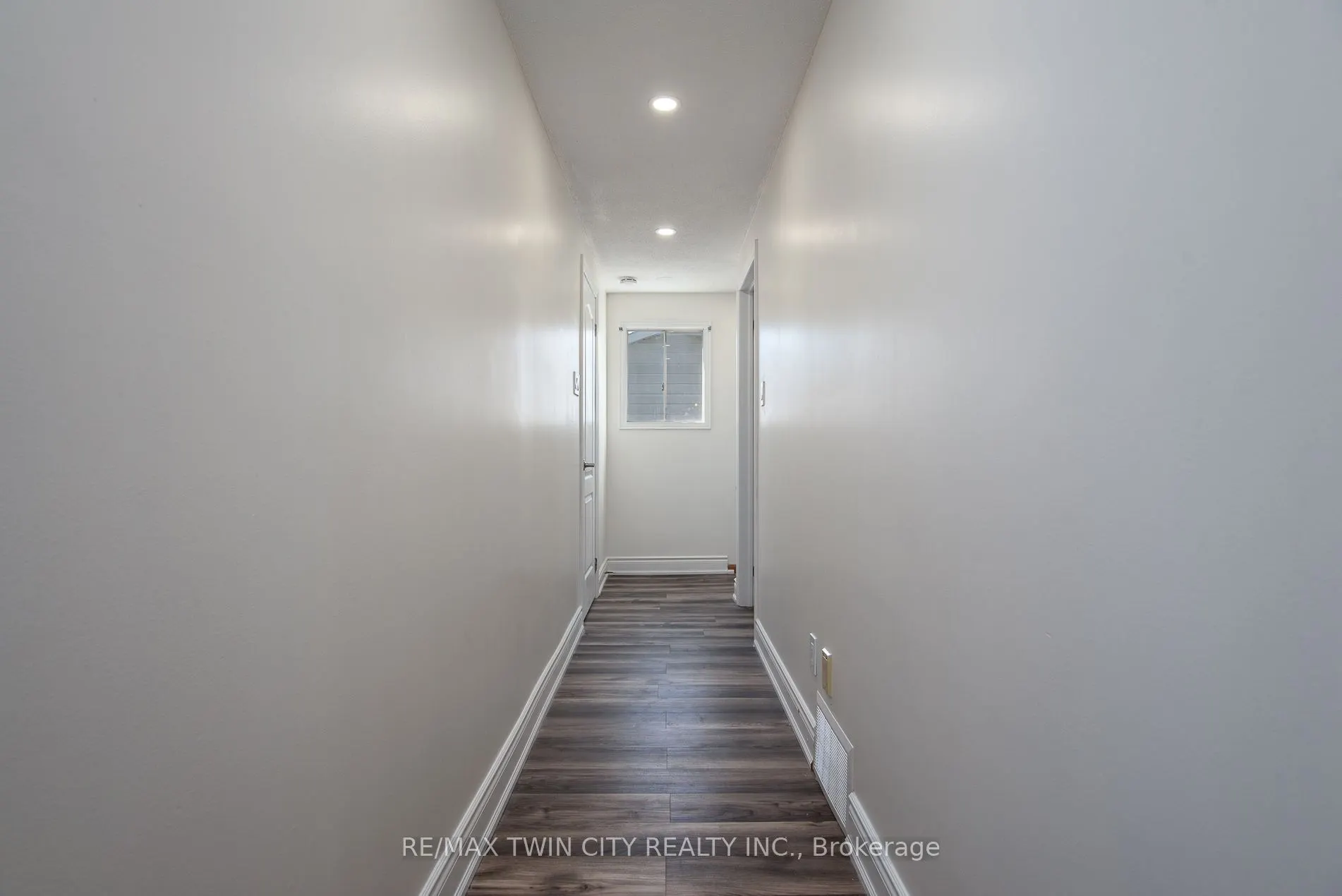 389 Dunvegan Drive