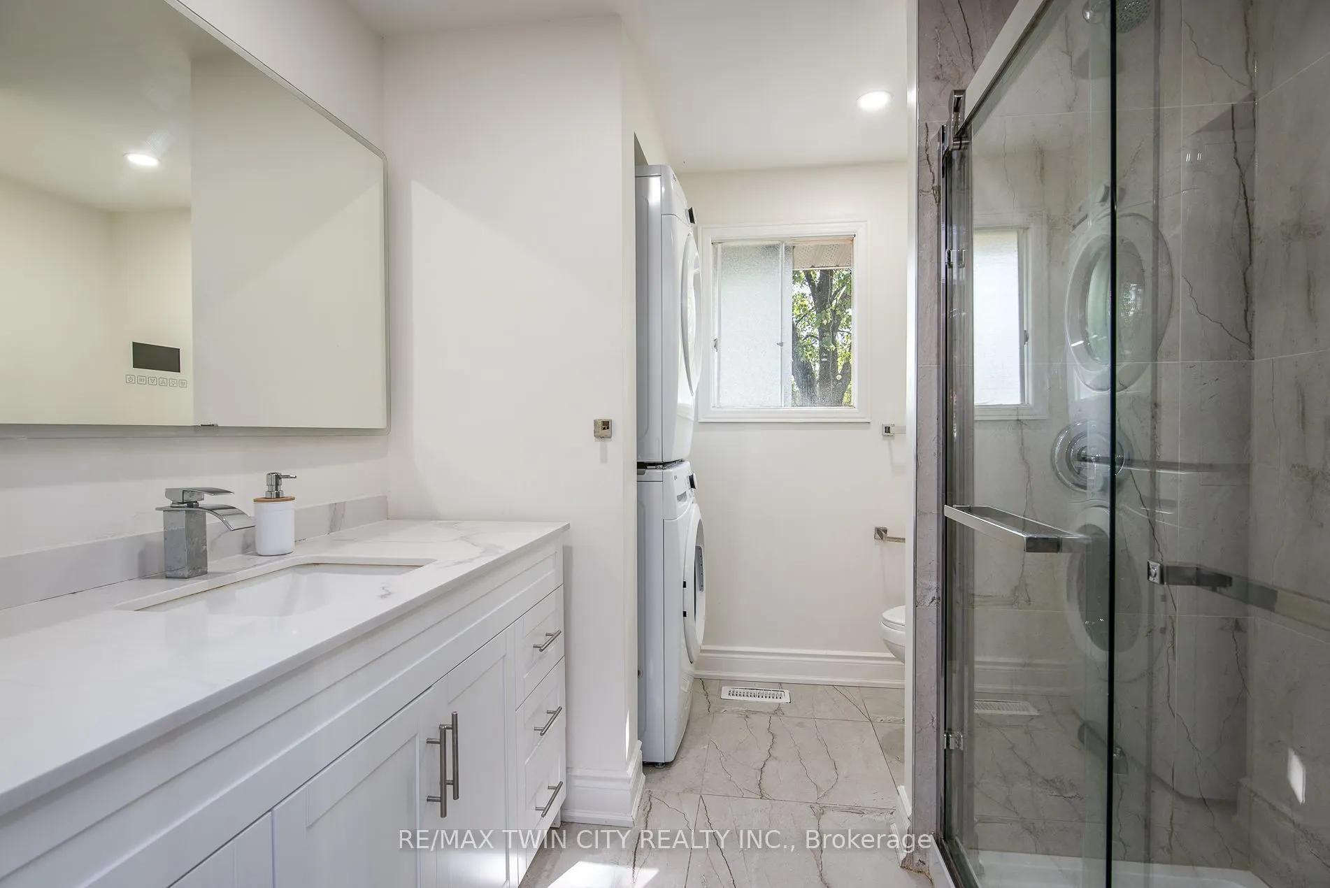 389 Dunvegan Drive