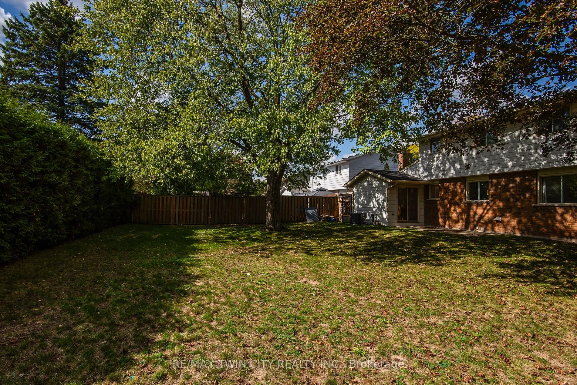 389 Dunvegan Drive