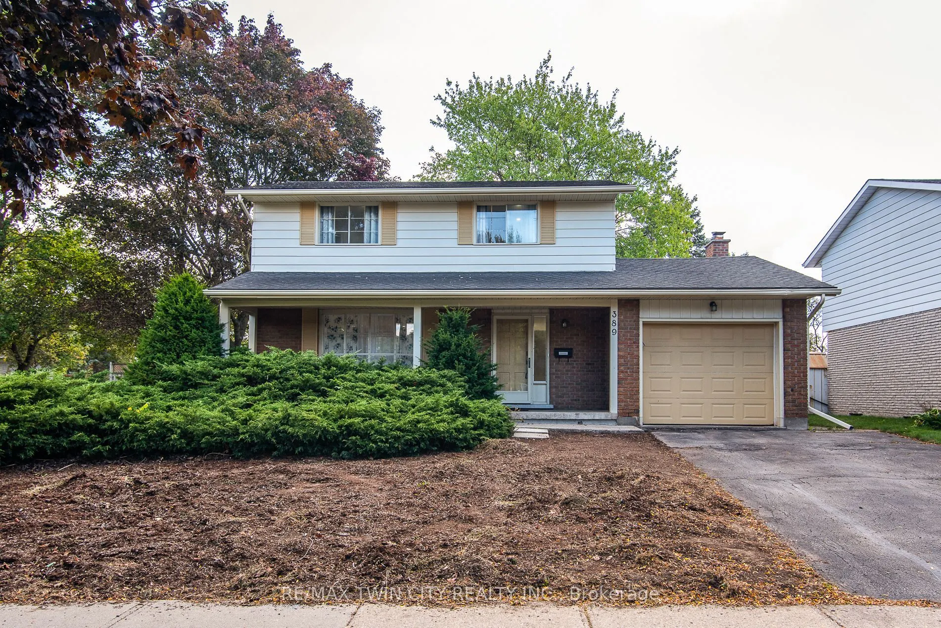 389 Dunvegan Drive
