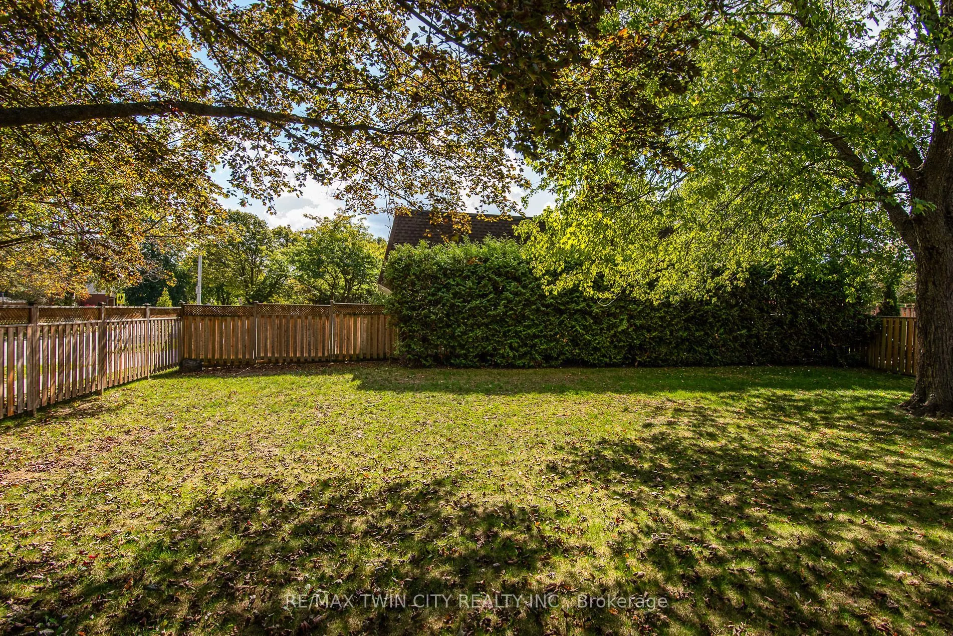 389 Dunvegan Drive