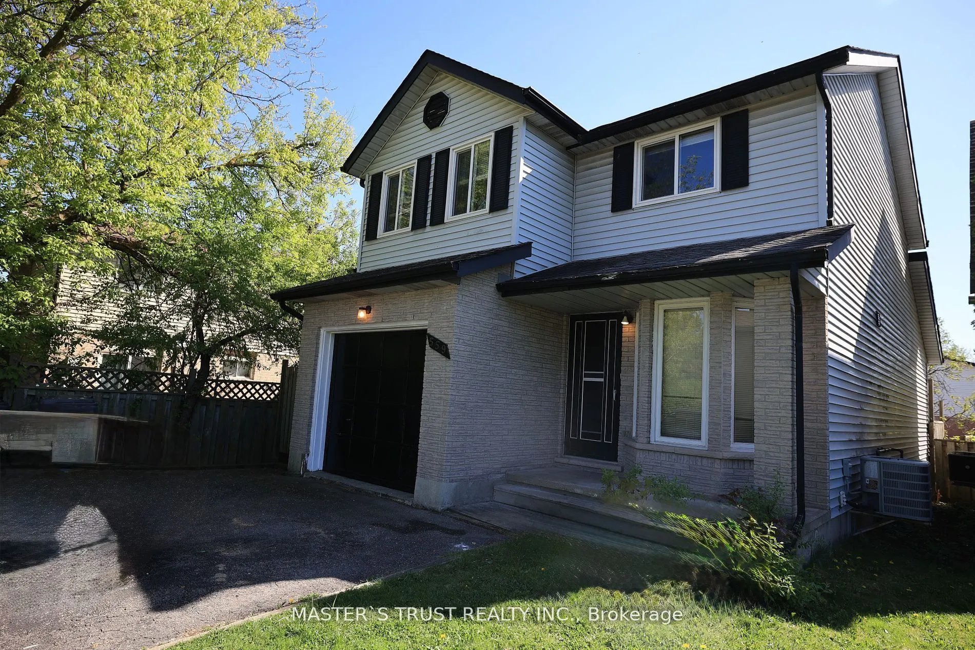 559 Edinburgh Road S