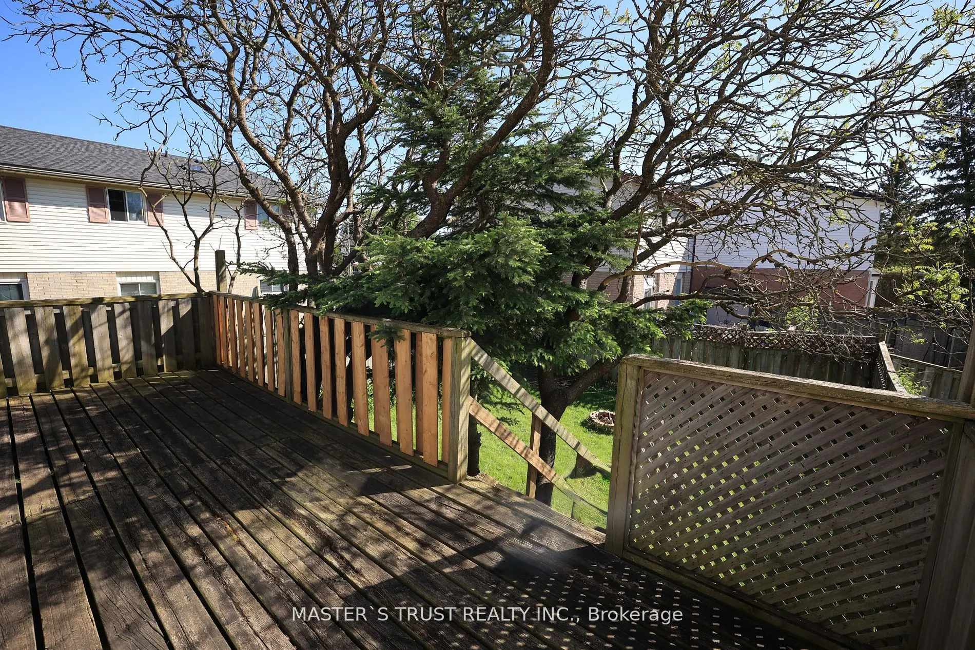559 Edinburgh Road S