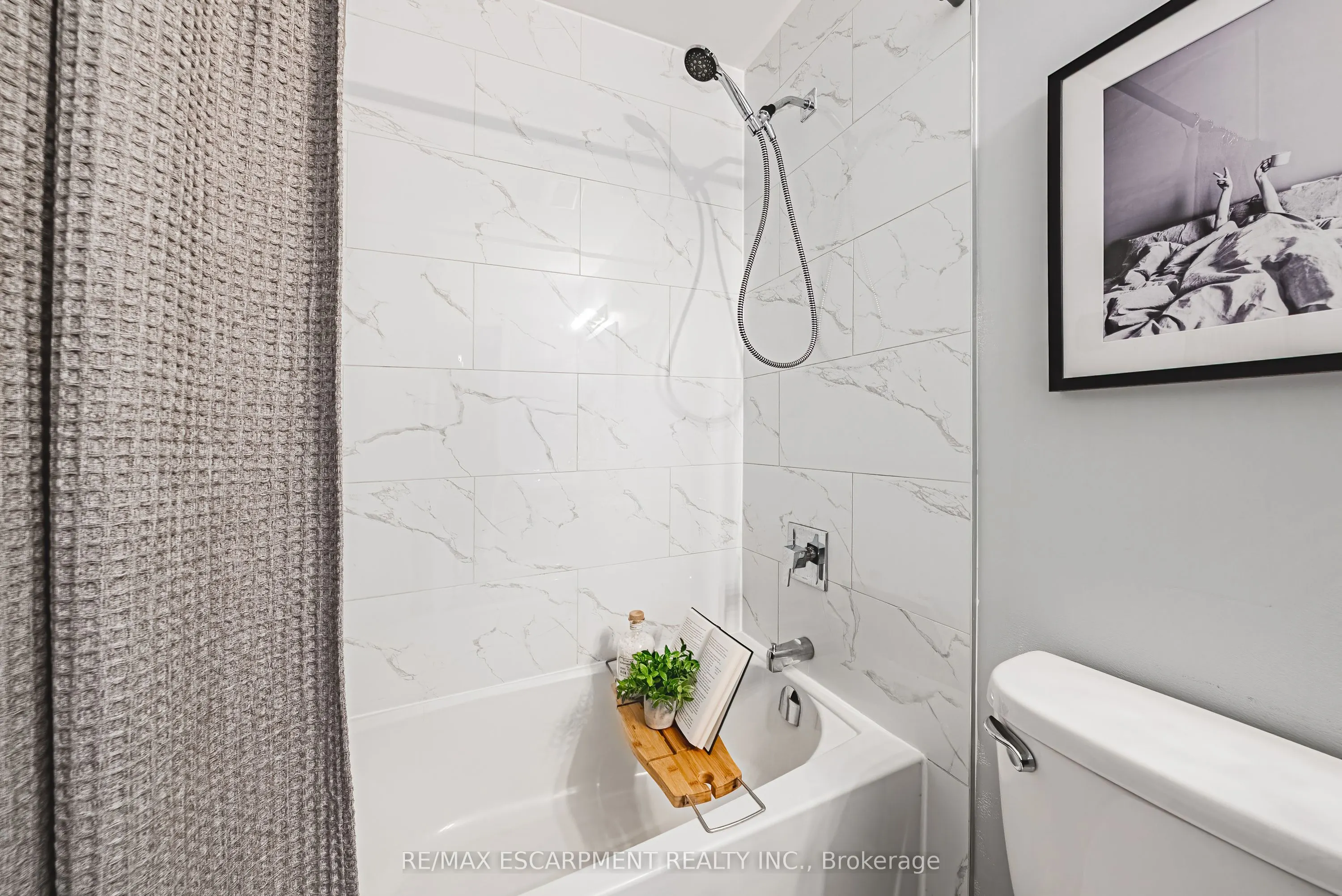 125 Shoreview Place, #428