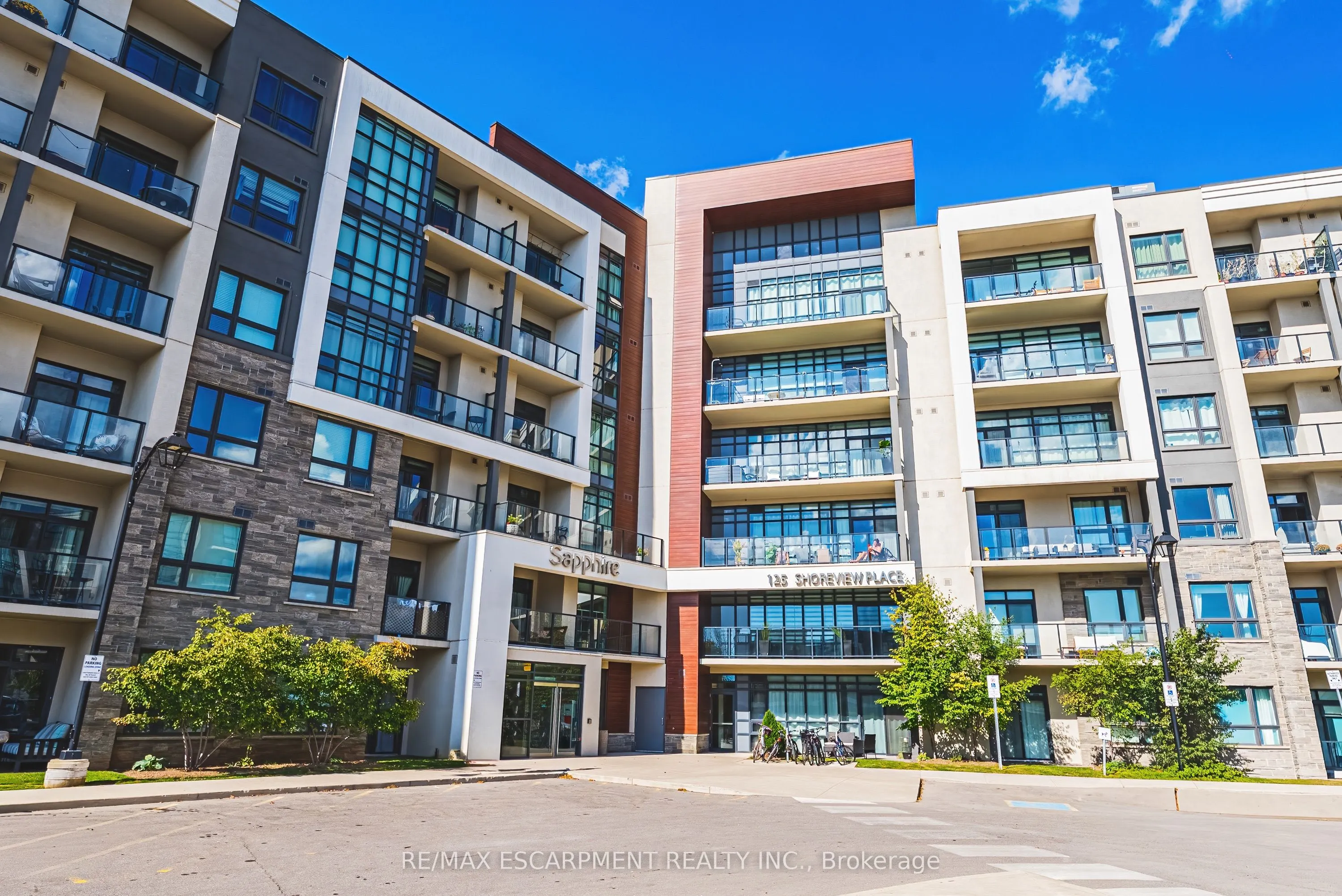 125 Shoreview Place, #428