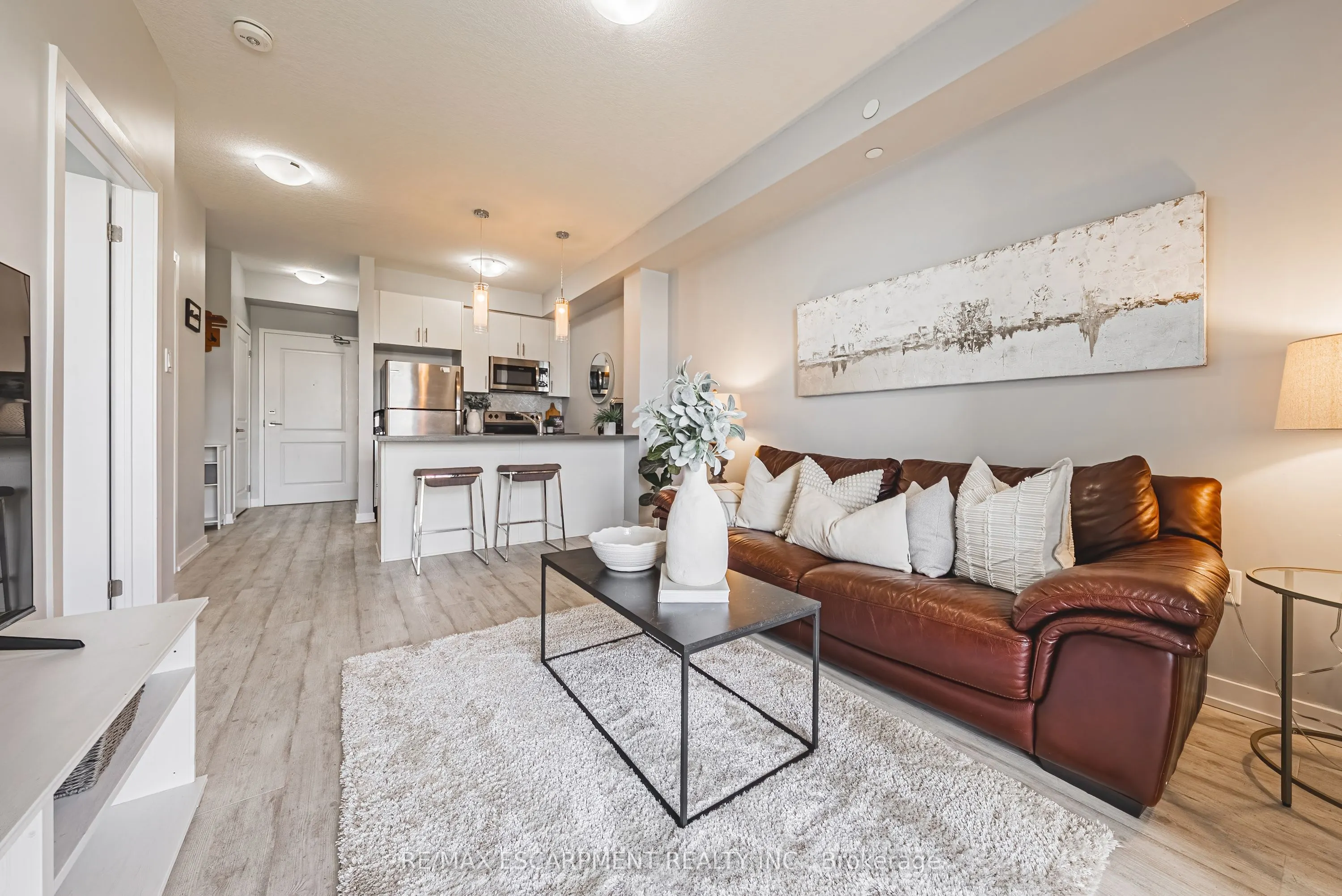 125 Shoreview Place, #428