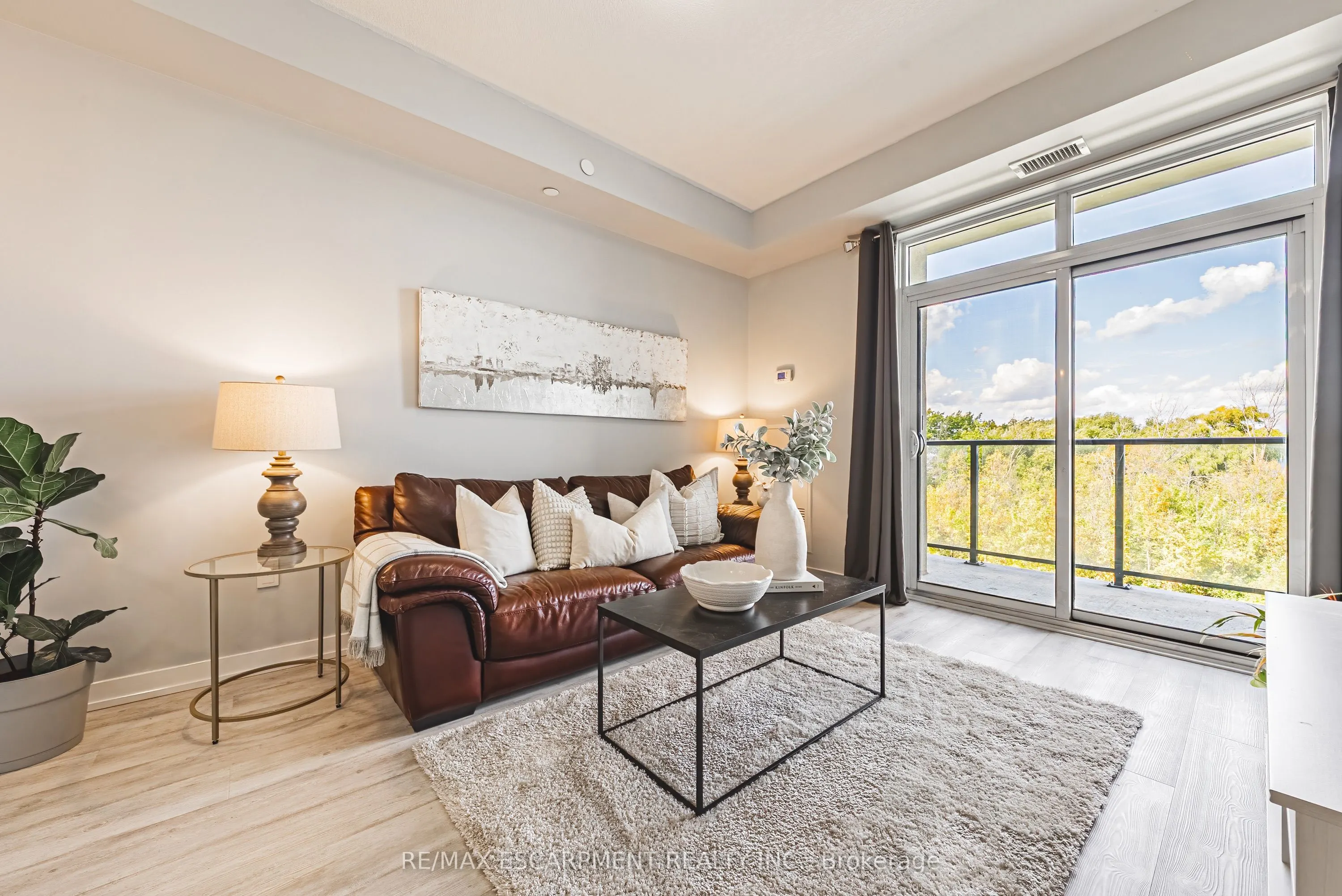 125 Shoreview Place, #428
