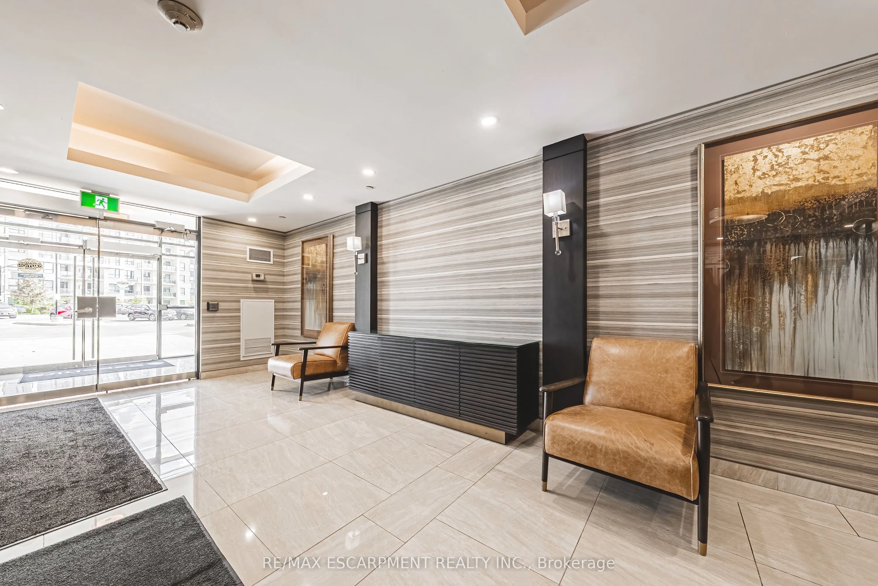 125 Shoreview Place, #428