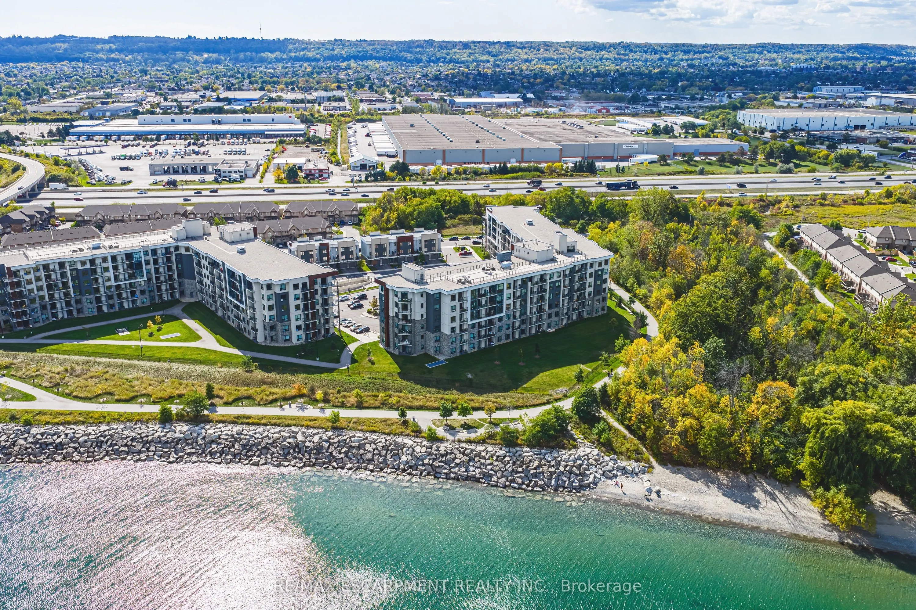 125 Shoreview Place, #428