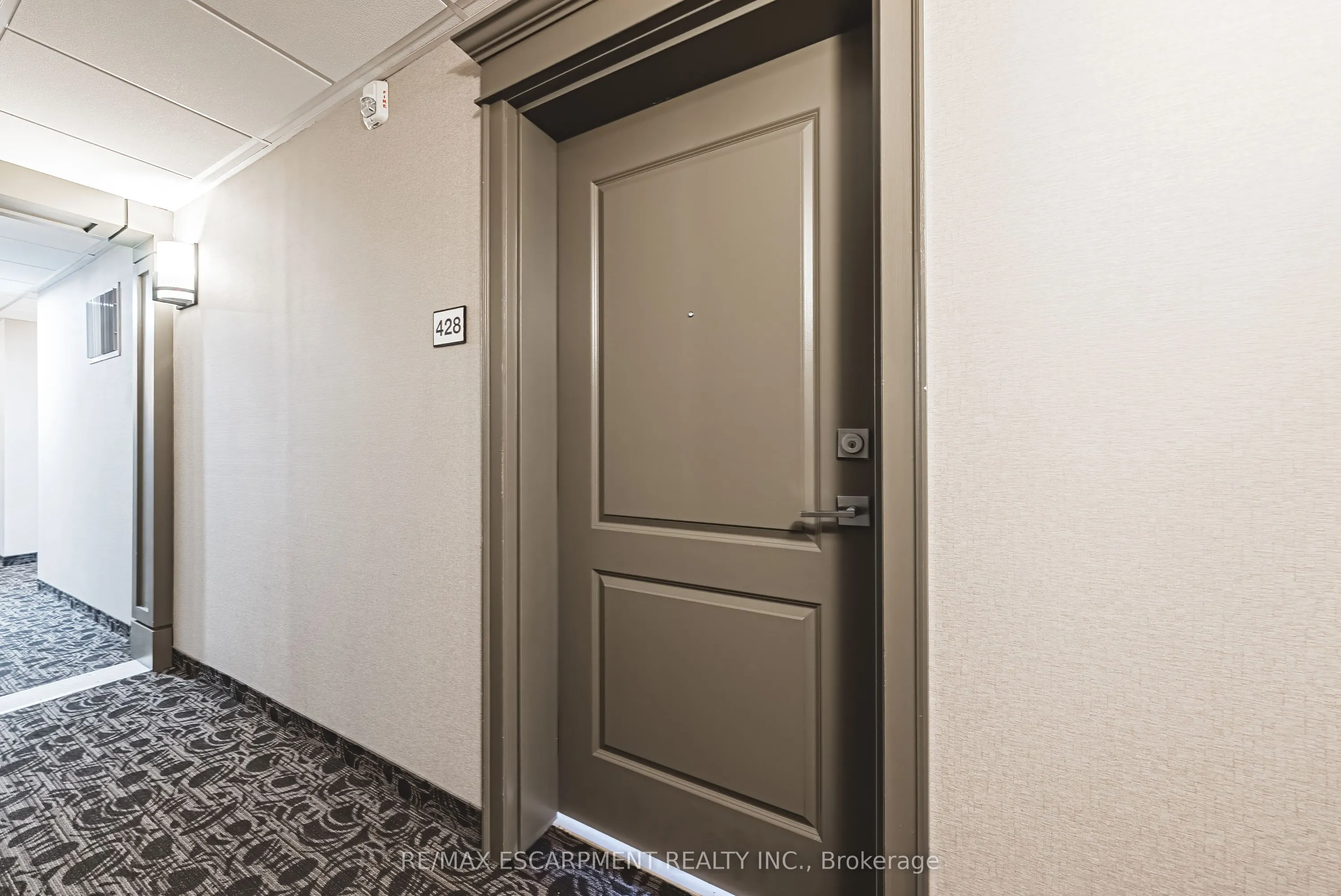 125 Shoreview Place, #428