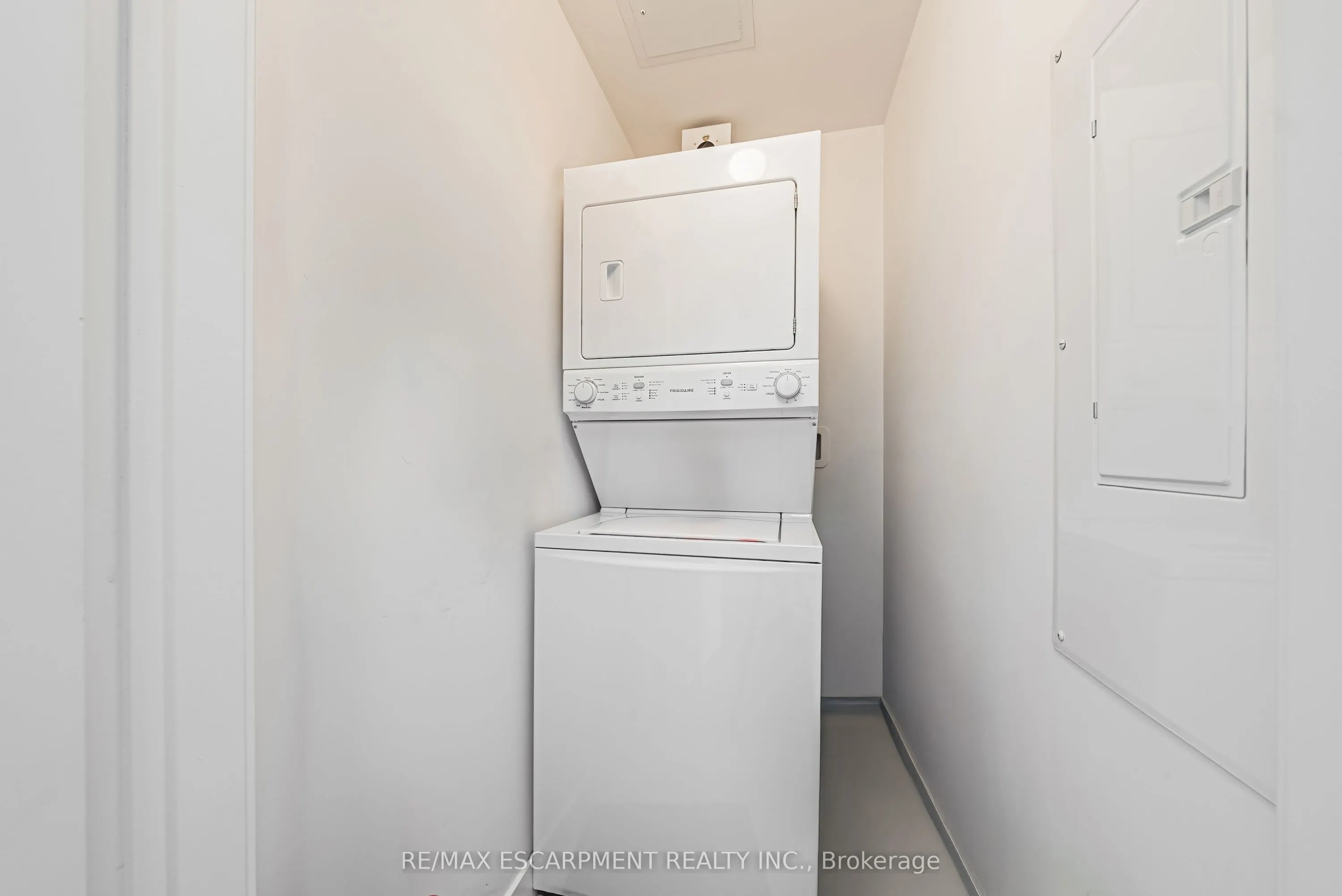 125 Shoreview Place, #428
