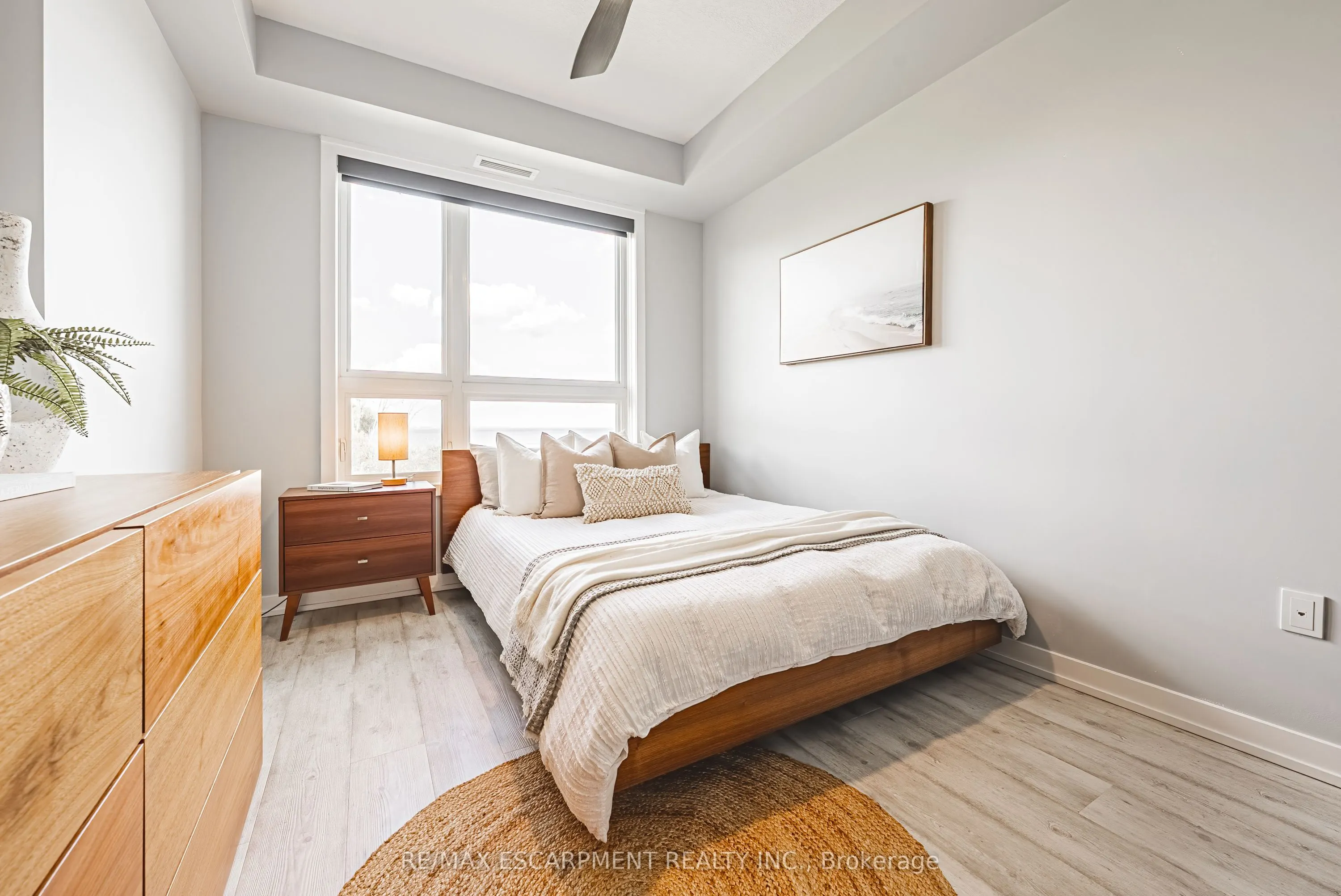 125 Shoreview Place, #428