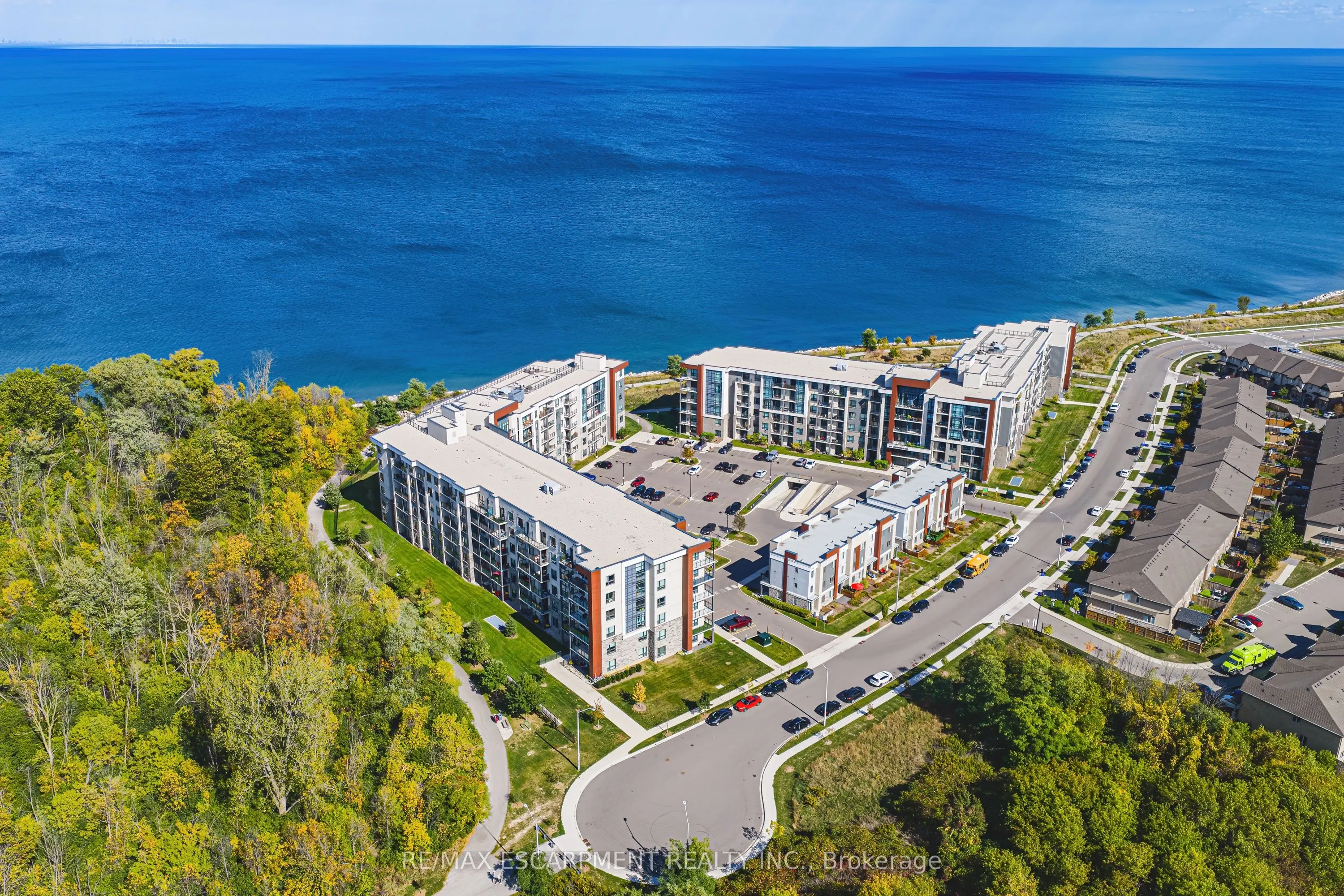 125 Shoreview Place, #428