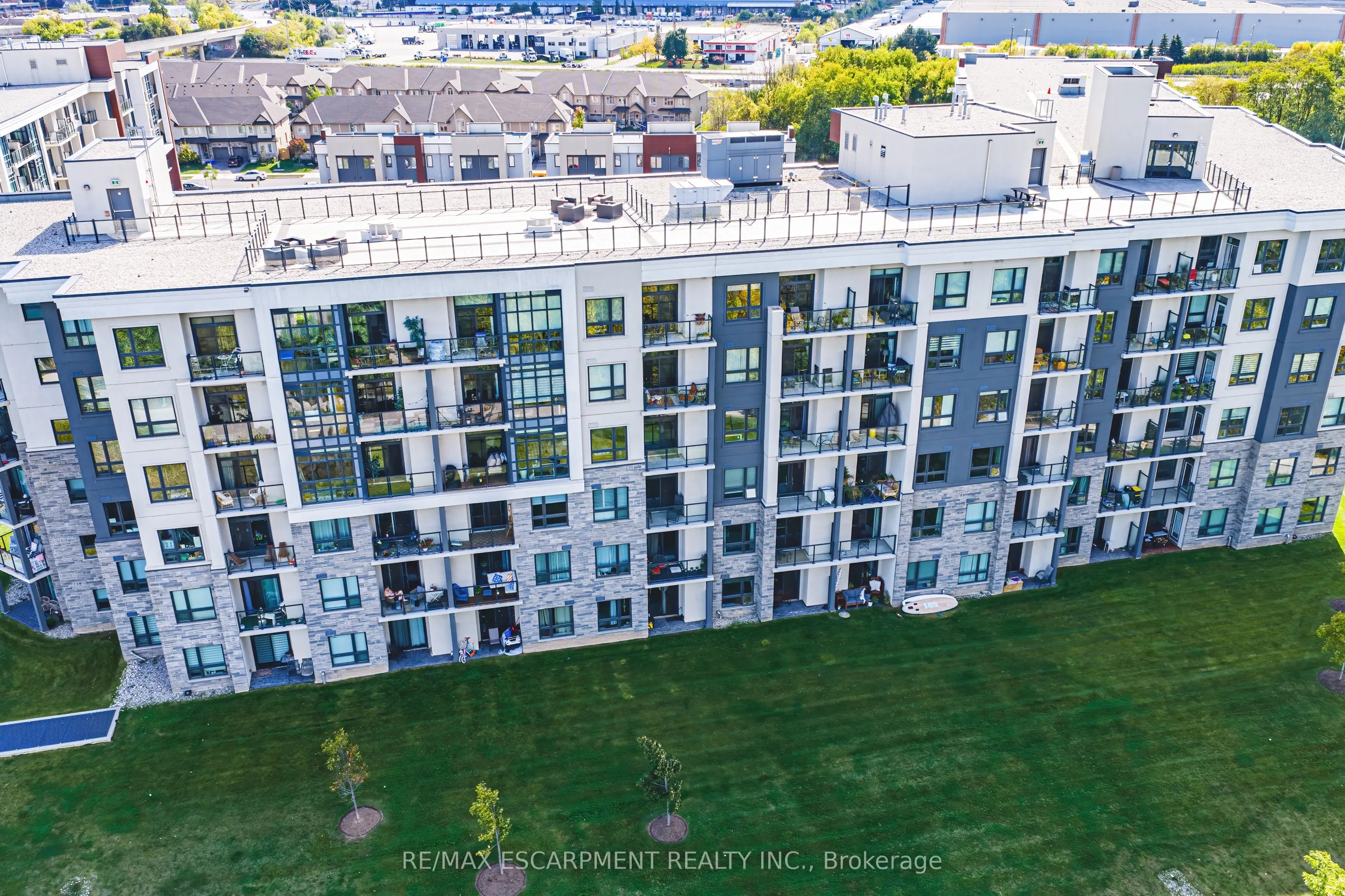125 Shoreview Place, #428
