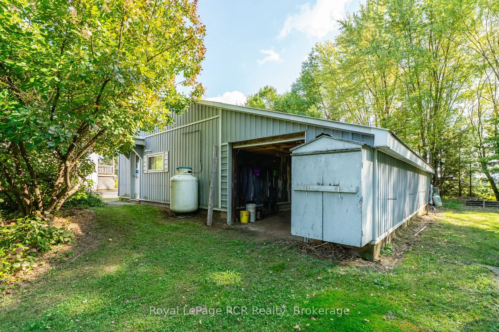 74074 10 Side Road